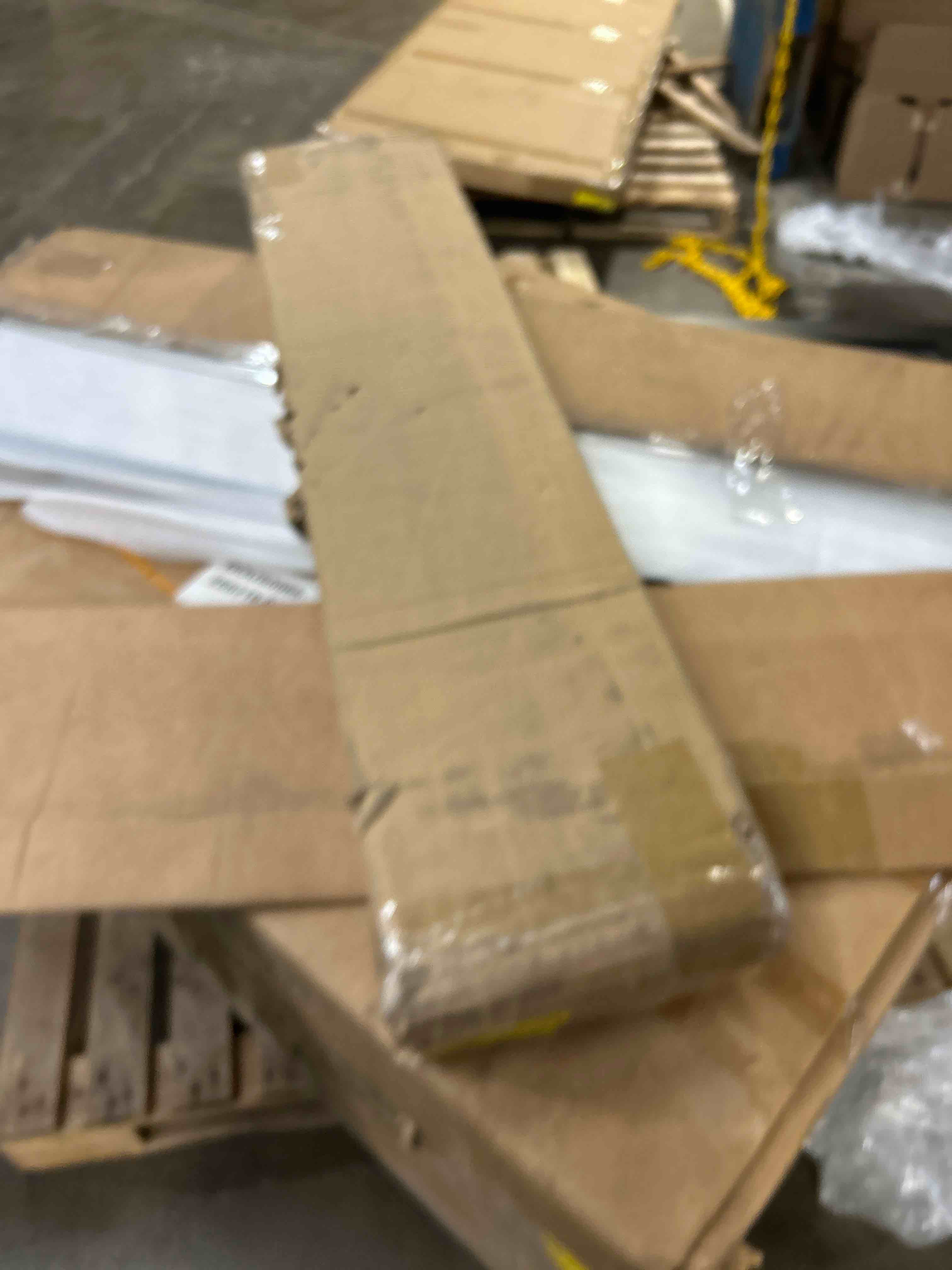 https://s3.amazonaws.com/lotting-images-prod/phillipi/PPE5036055_1777579012583.jpeg