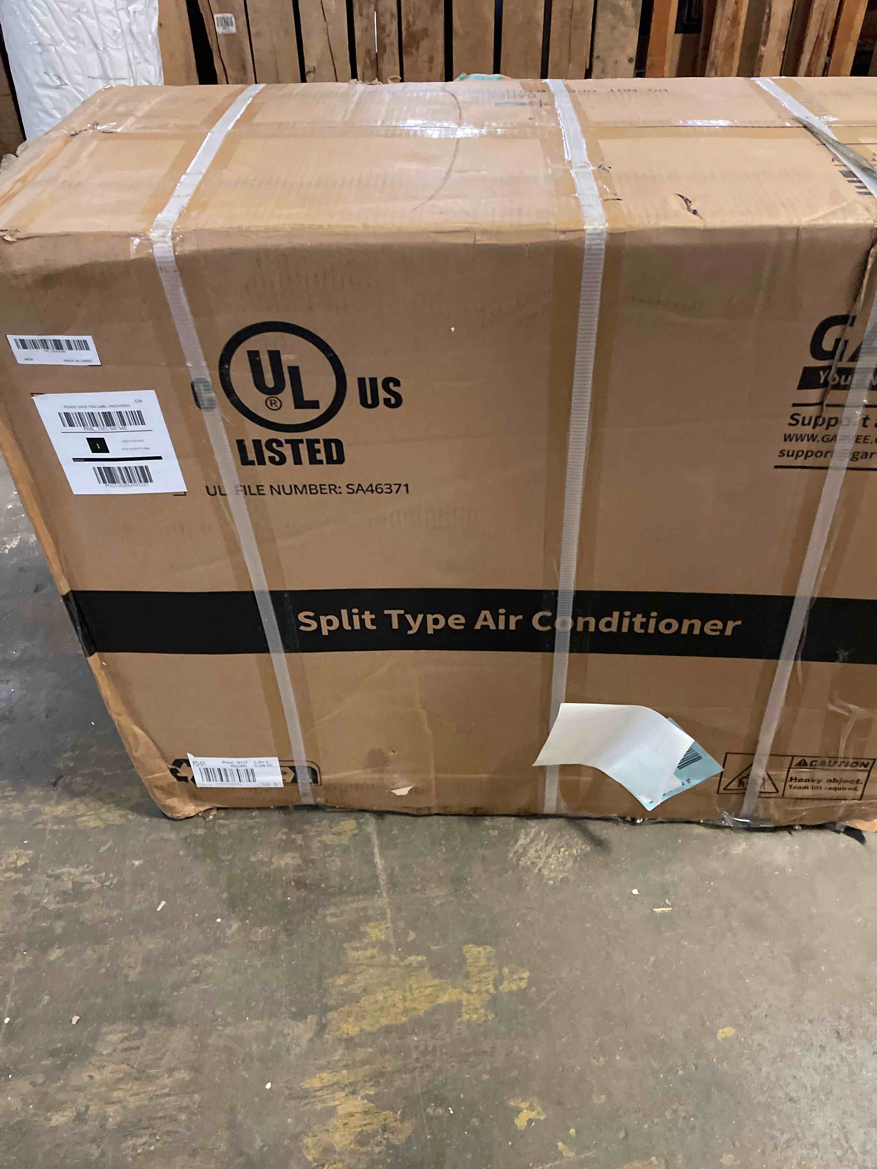 Condition photo showing As Is for garvee 9000 btu mini split air conditioner& heater,wifi enabled, 19 seer2 115v, cools 550 sq.ft, alexa compatible, remote control, self cleaning, includes installation kit (incomplete )