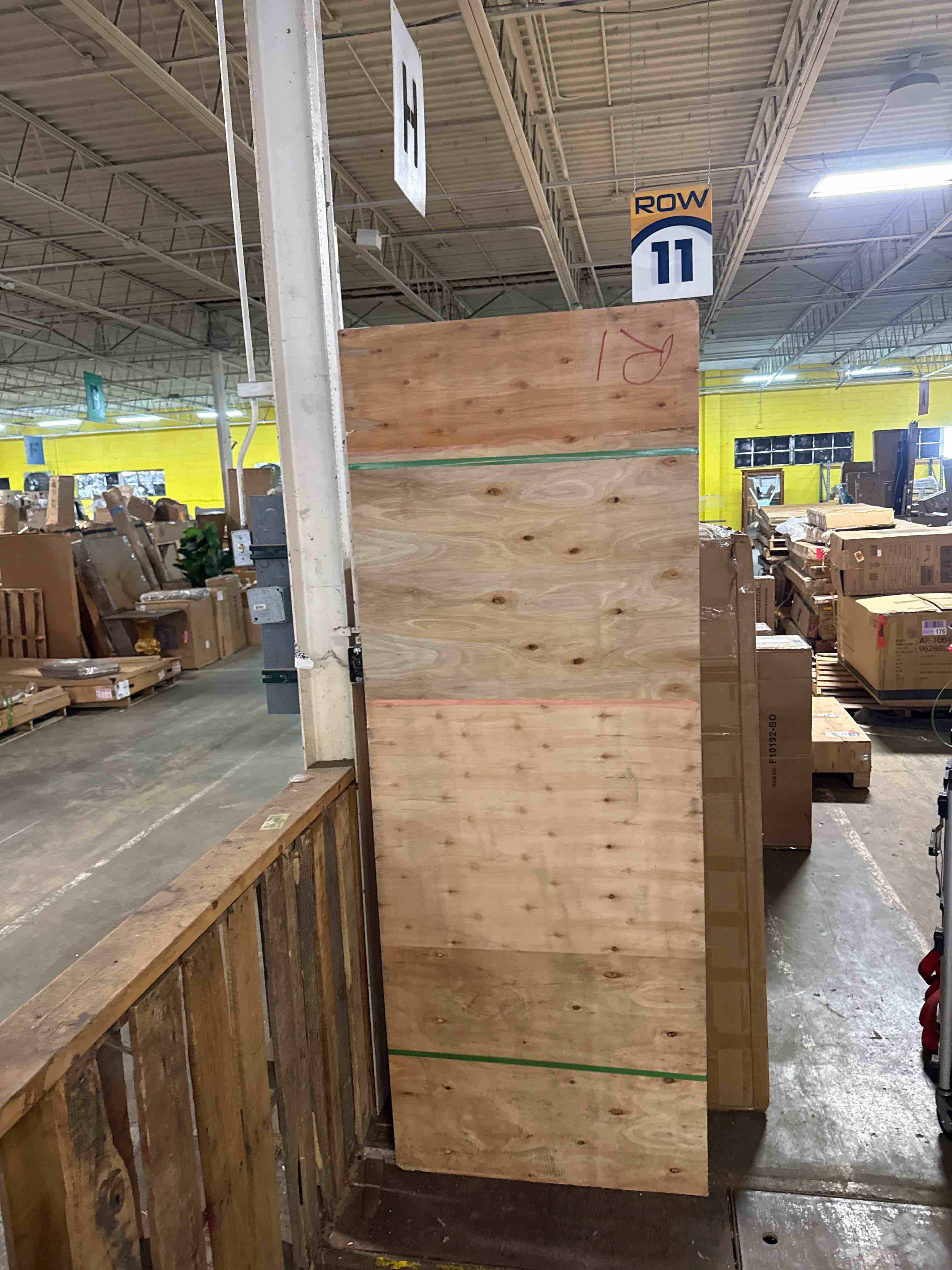 https://s3.amazonaws.com/lotting-images-prod/phillipi/PPE5036463_1778079747729.jpeg