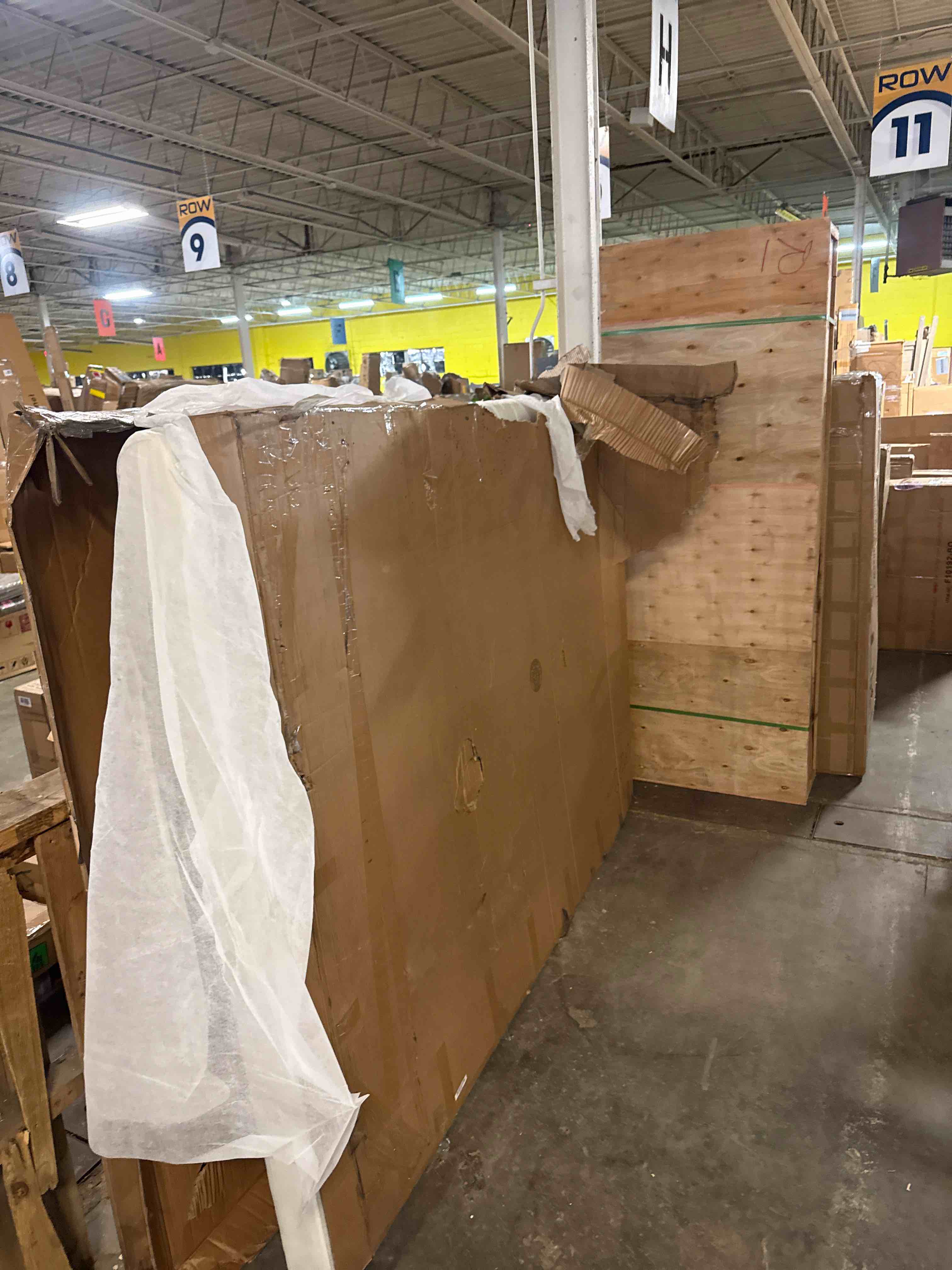 https://s3.amazonaws.com/lotting-images-prod/phillipi/PPE5036464_1778080162394.jpeg