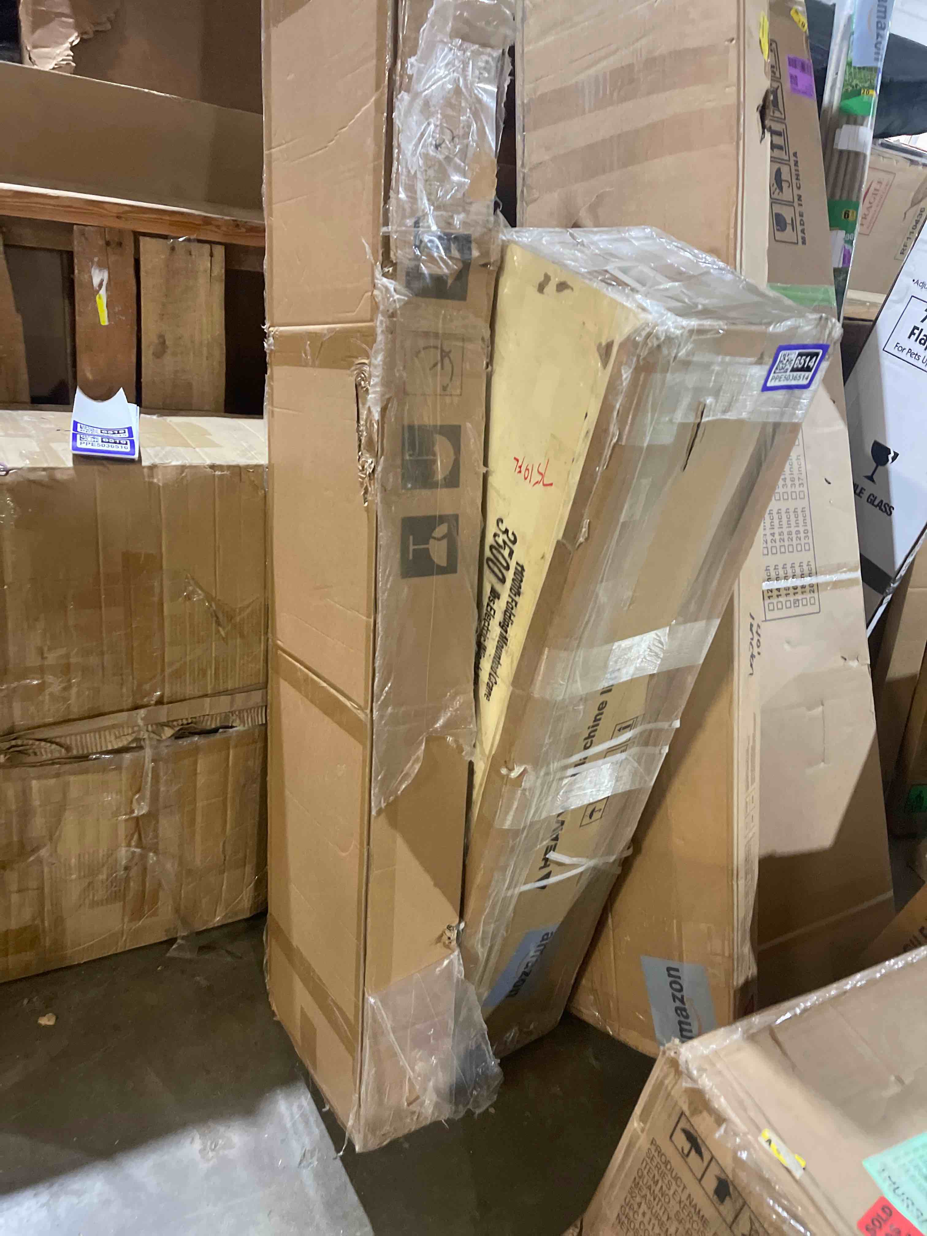 Condition photo showing New/Like New for easelife 30 x 84 inch white barn door with 5.5ft sliding door hardware kit included & handle,solid wood covered with waterproof pvc surface,diy assemblely,easy install,h-frame,fit 26-28in wide opening