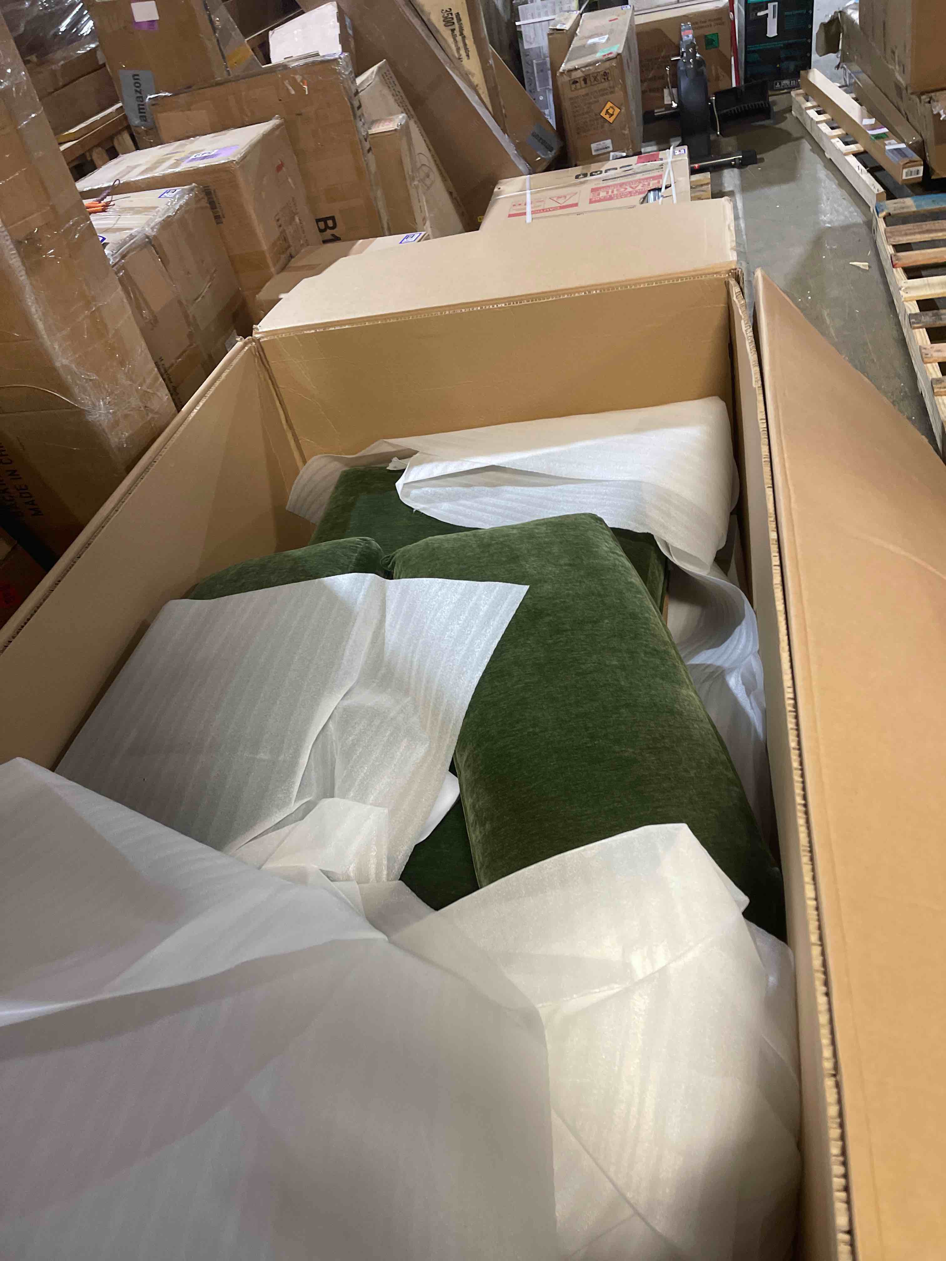 https://s3.amazonaws.com/lotting-images-prod/phillipi/PPE5036525_1778077618102.jpeg