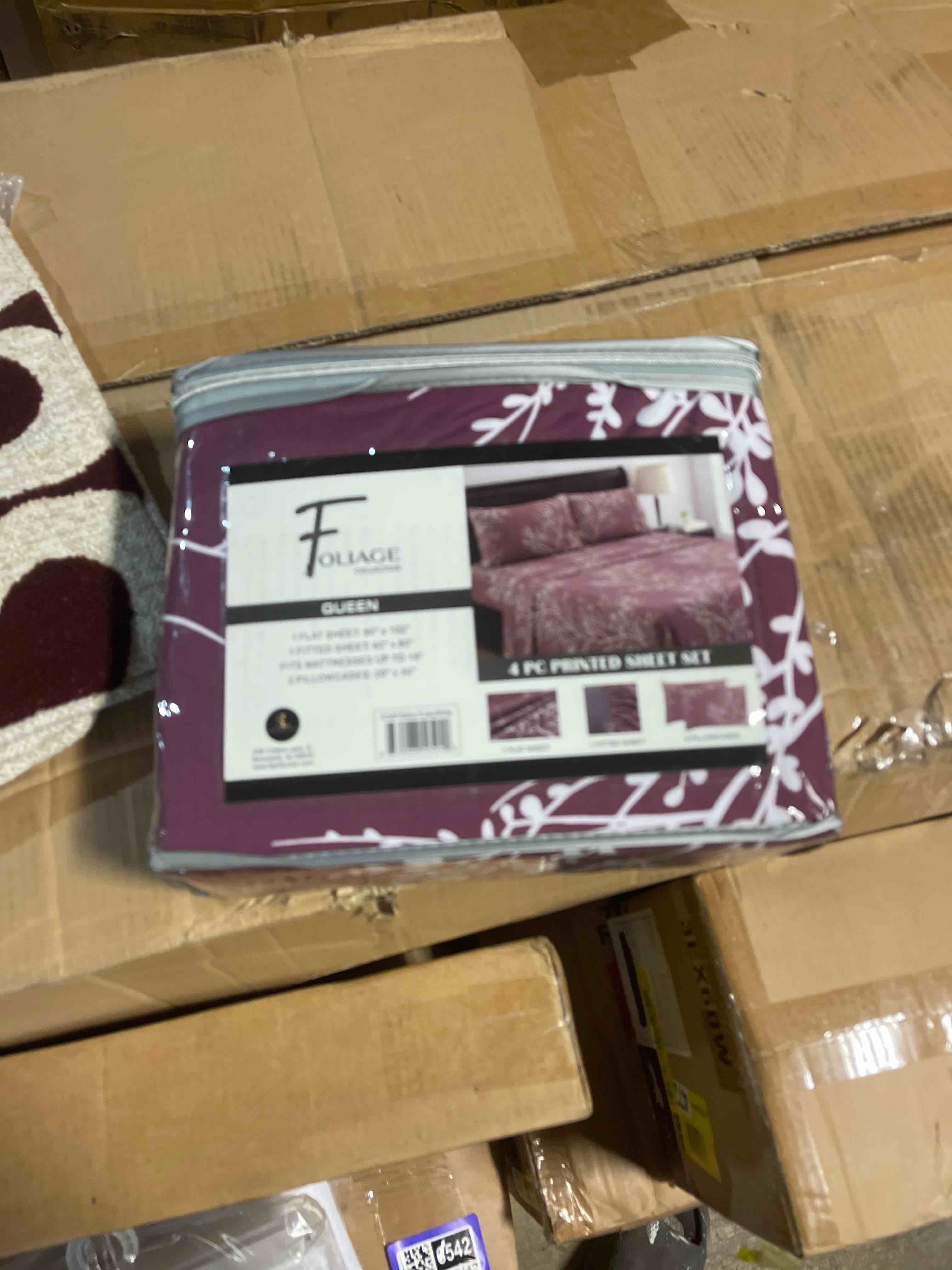 Condition photo showing Brand New for 4-piece spring foliage bed sheet and pillowcase set