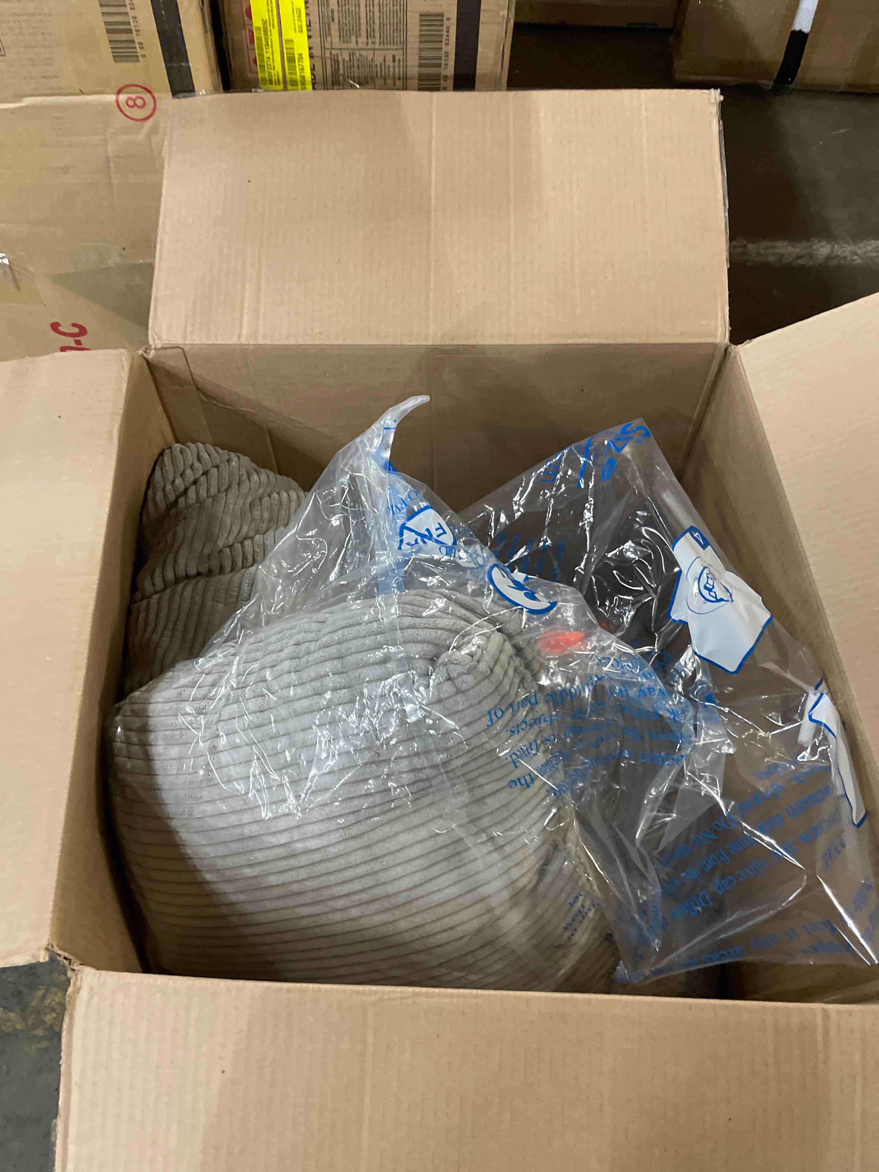 https://s3.amazonaws.com/lotting-images-prod/phillipi/PPE5036591_1778168180360.jpeg