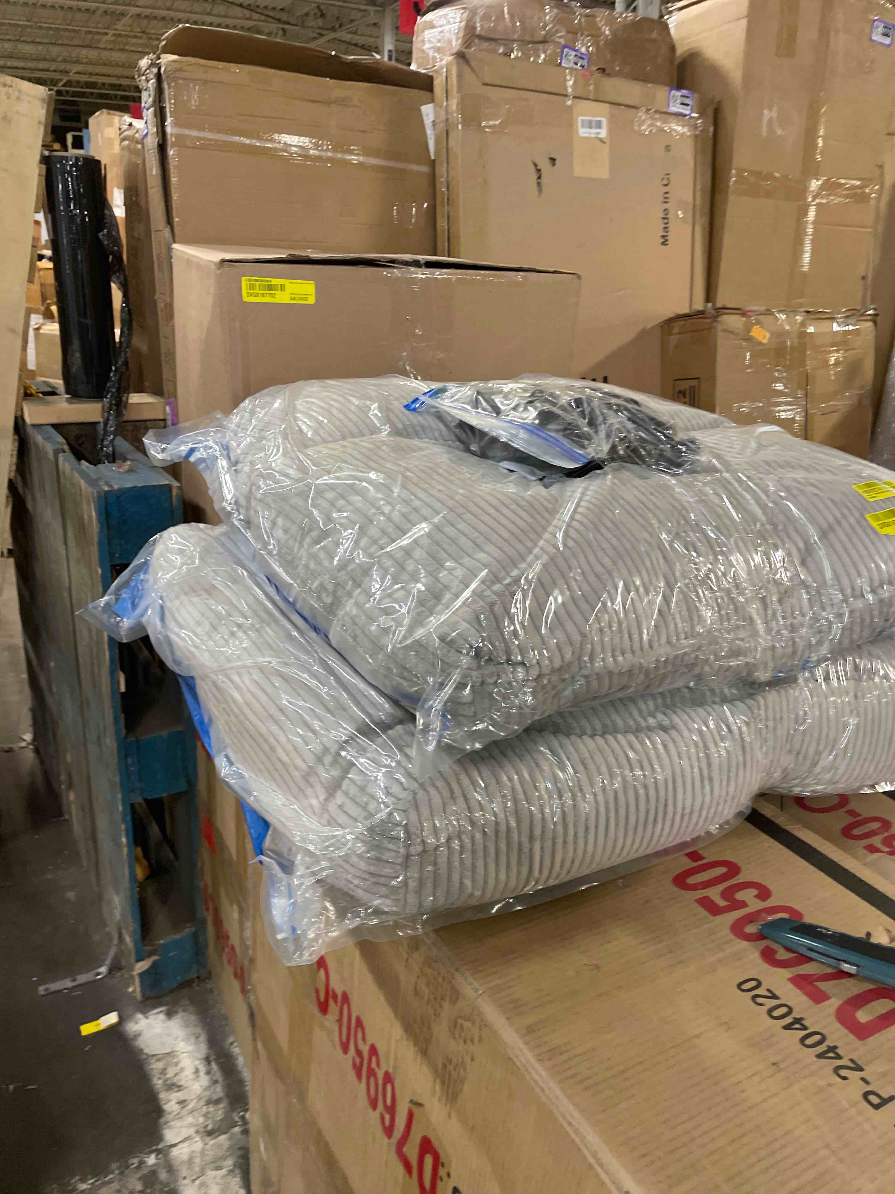 https://s3.amazonaws.com/lotting-images-prod/phillipi/PPE5036591_1778168235100.jpeg