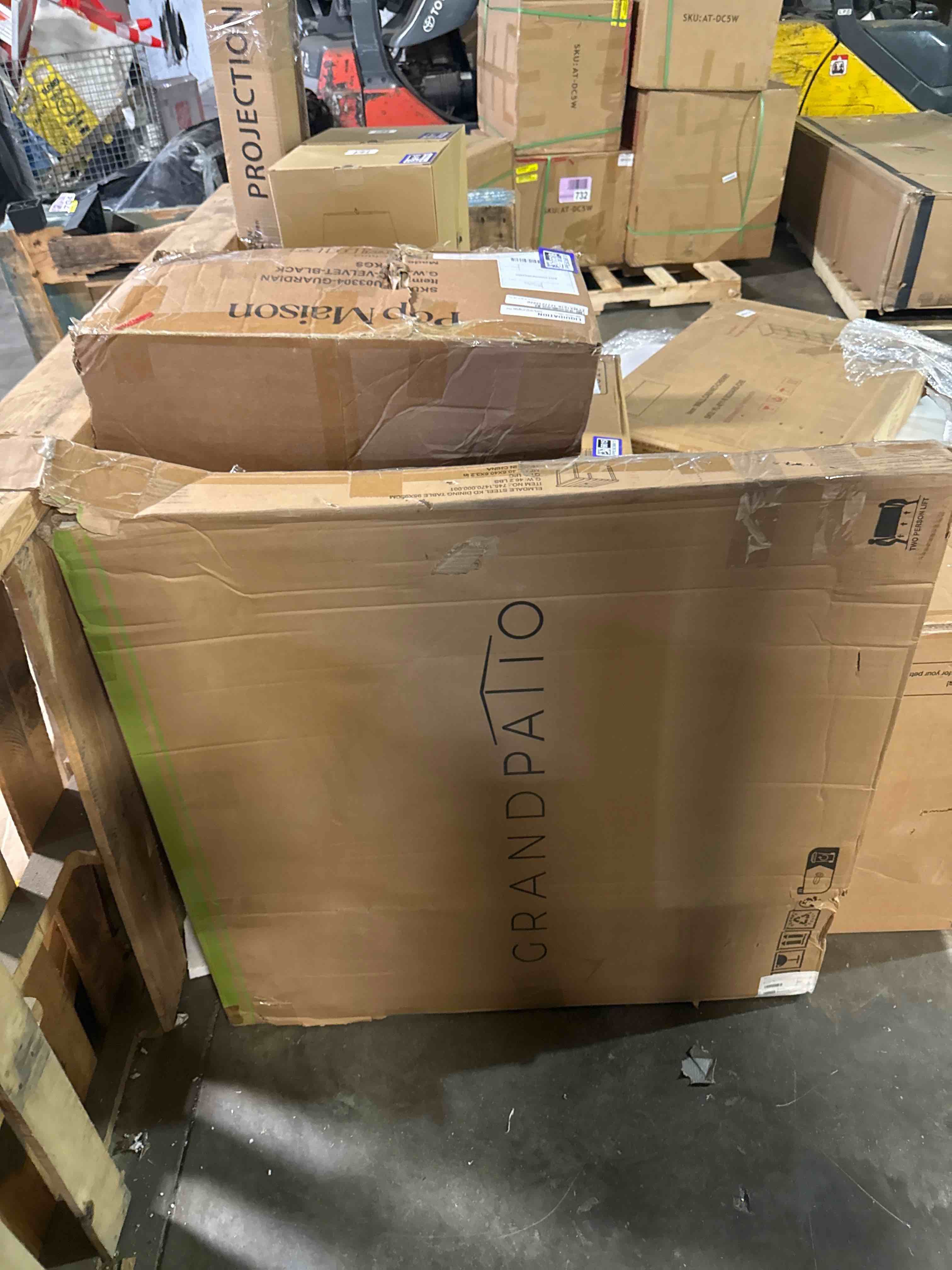 https://s3.amazonaws.com/lotting-images-prod/phillipi/PPE5036620_1778261963841.jpeg