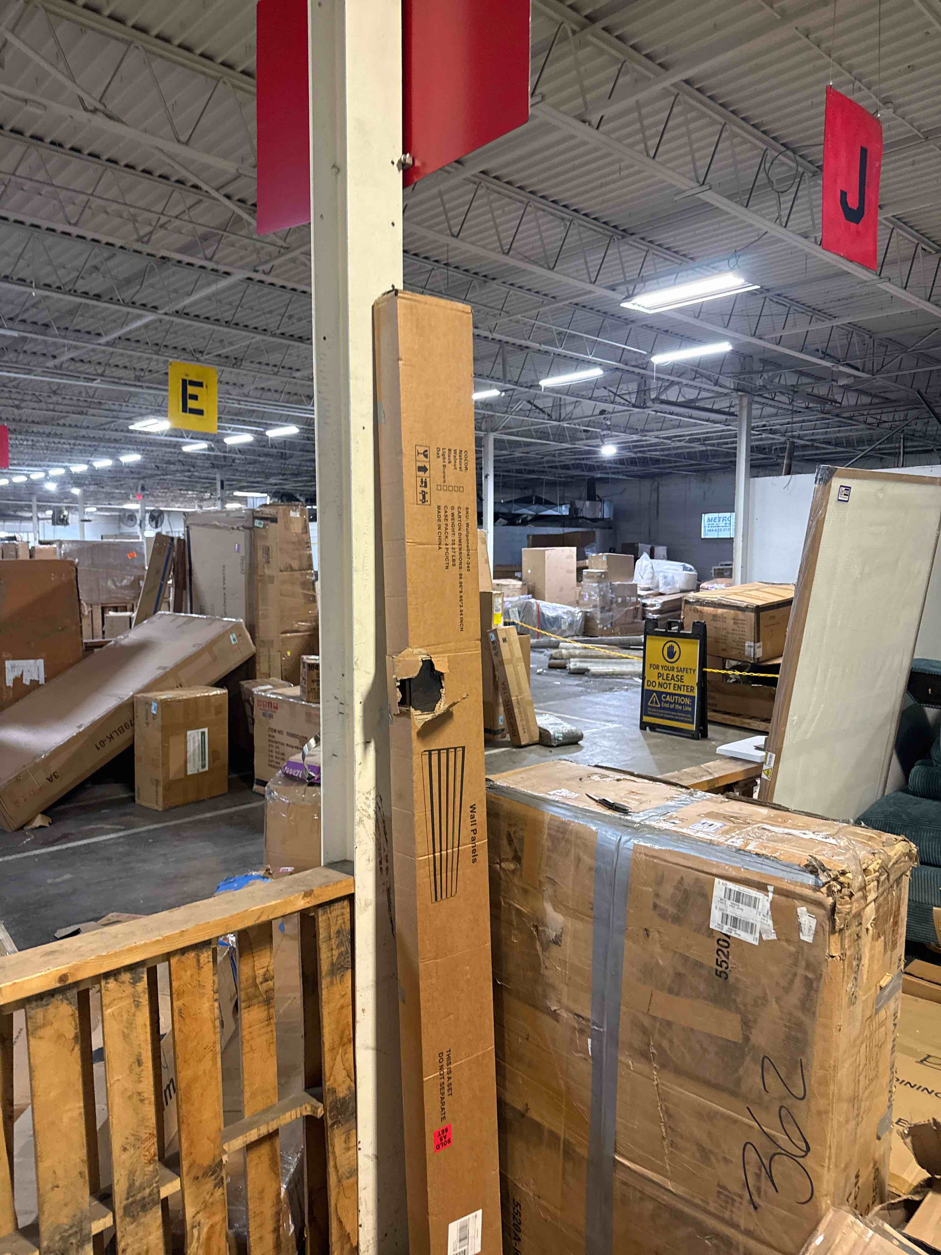 https://s3.amazonaws.com/lotting-images-prod/phillipi/PPE5036638_1778265368795.jpeg
