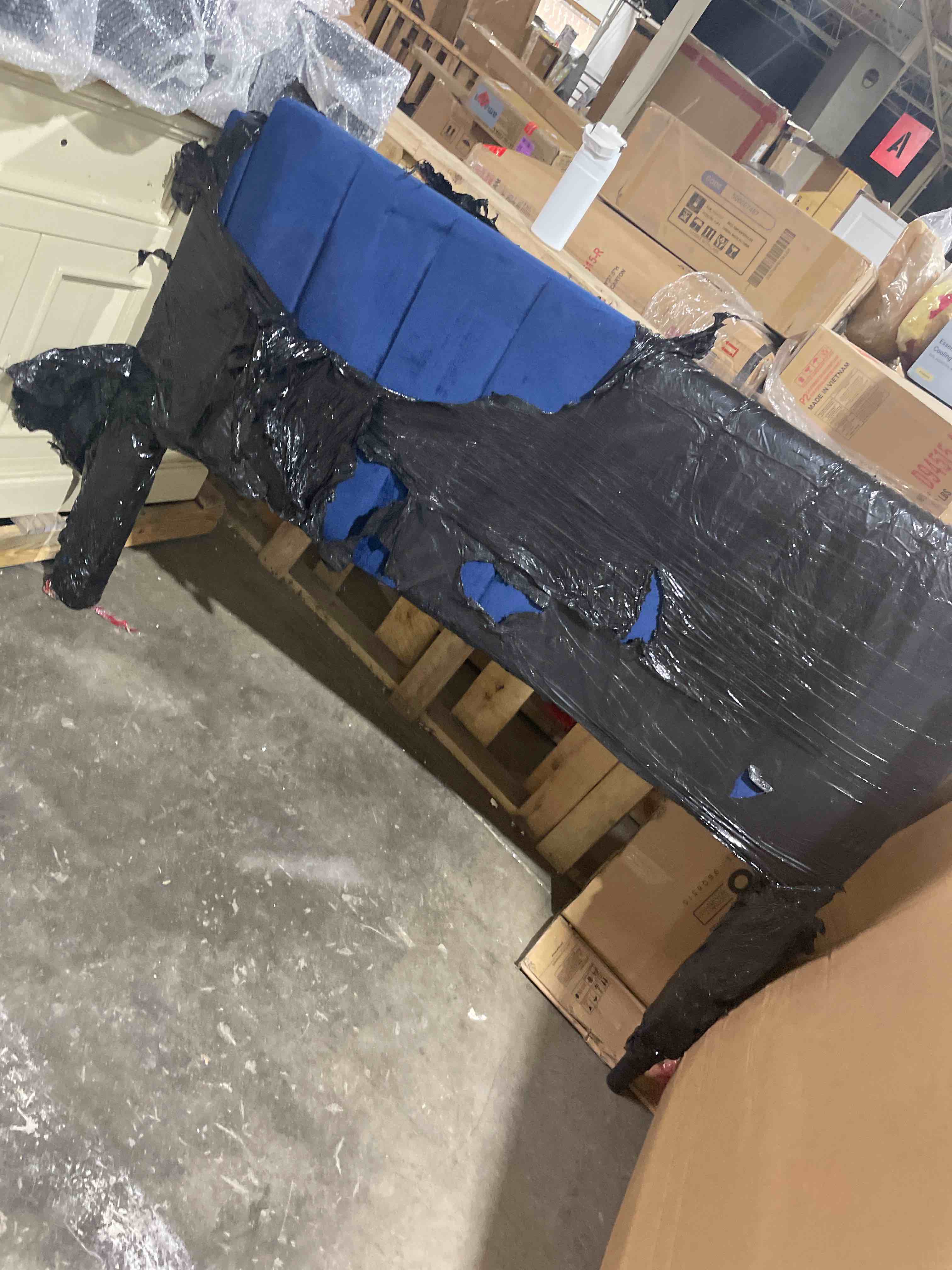 https://s3.amazonaws.com/lotting-images-prod/phillipi/PPE5036692_1778512407693.jpeg