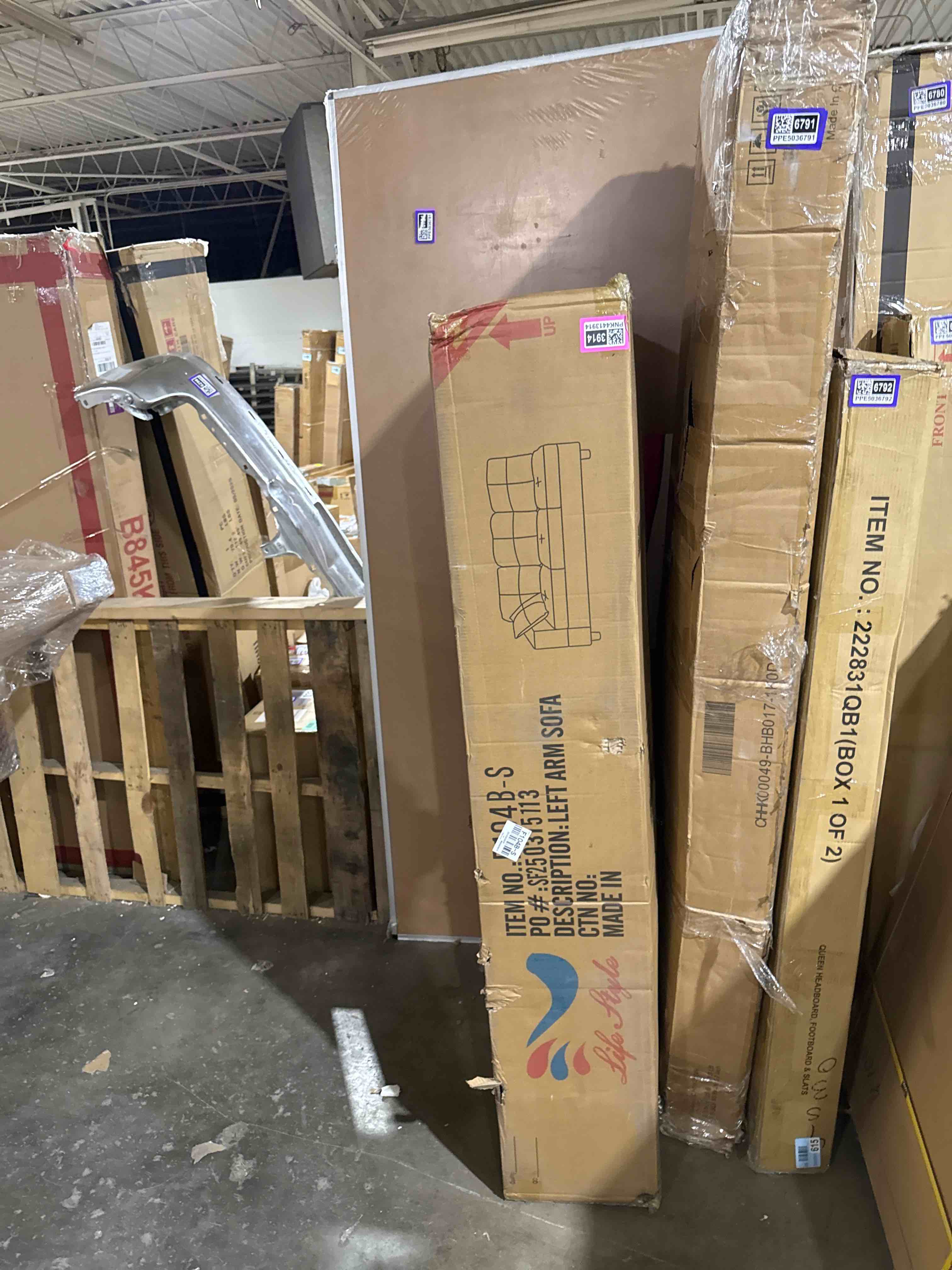 https://s3.amazonaws.com/lotting-images-prod/phillipi/PPE5036789_1778518619937.jpeg