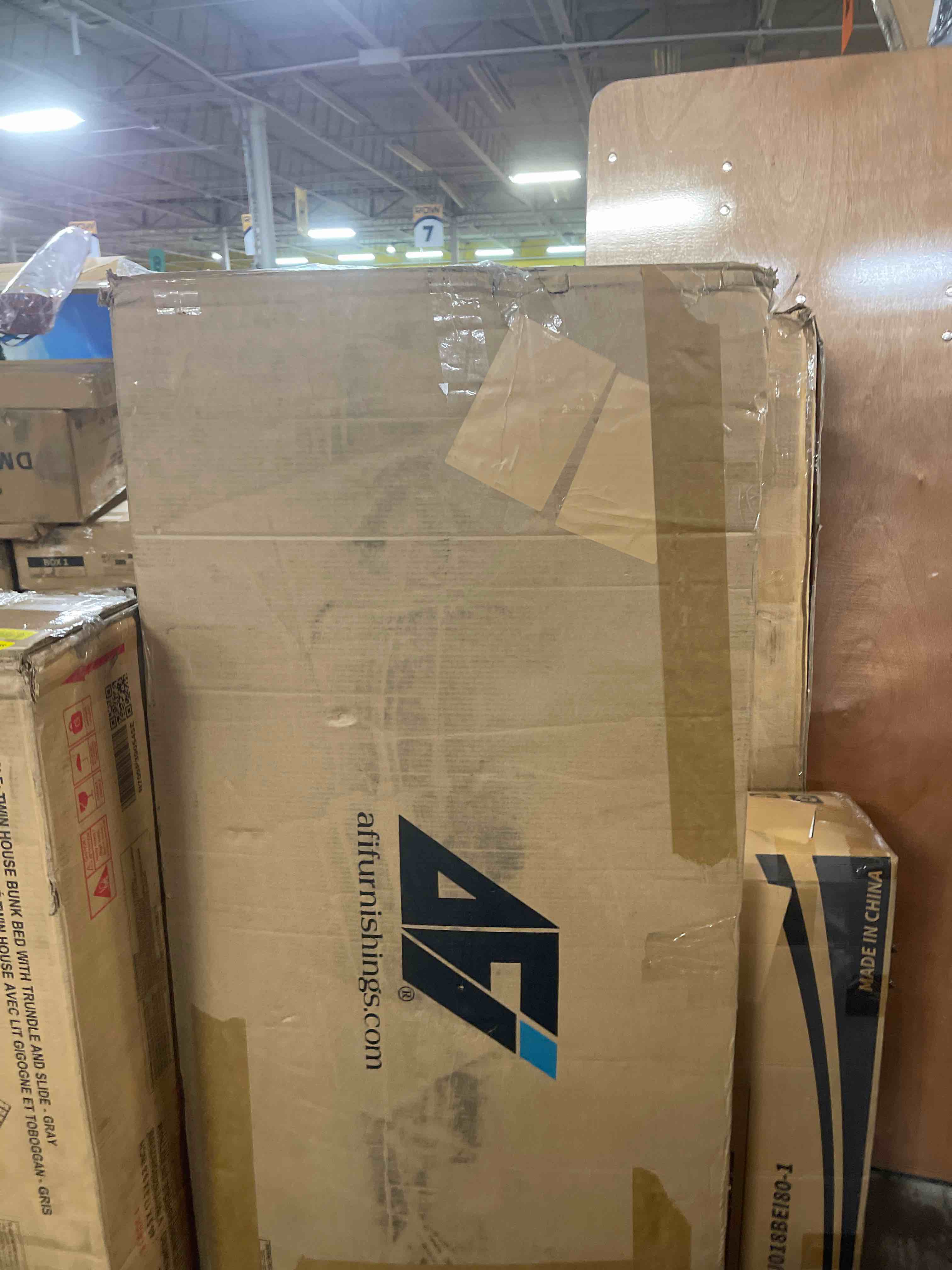 https://s3.amazonaws.com/lotting-images-prod/phillipi/PPE5037034_1778777917250.jpeg