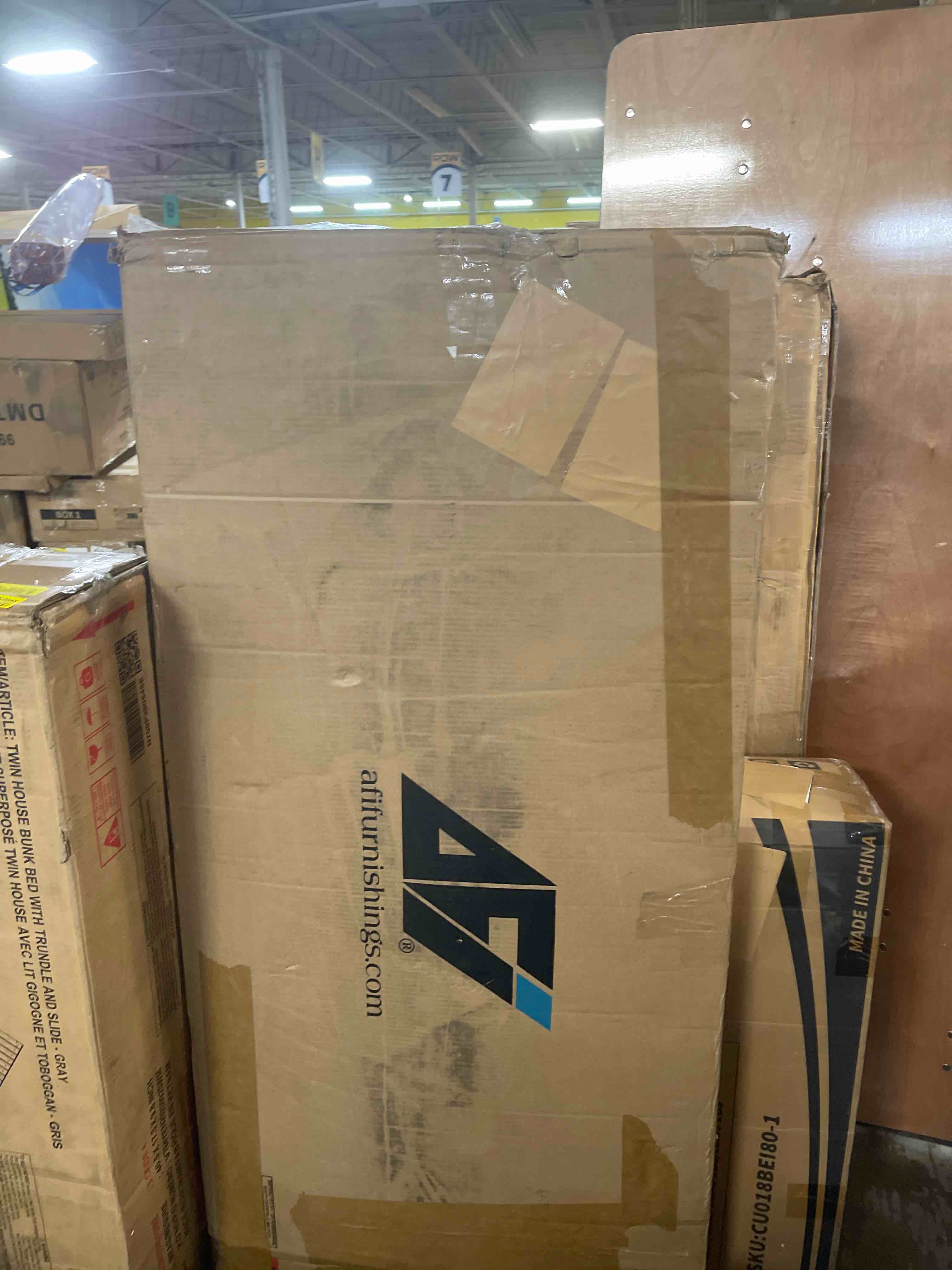 https://s3.amazonaws.com/lotting-images-prod/phillipi/PPE5037034_1778777918350.jpeg