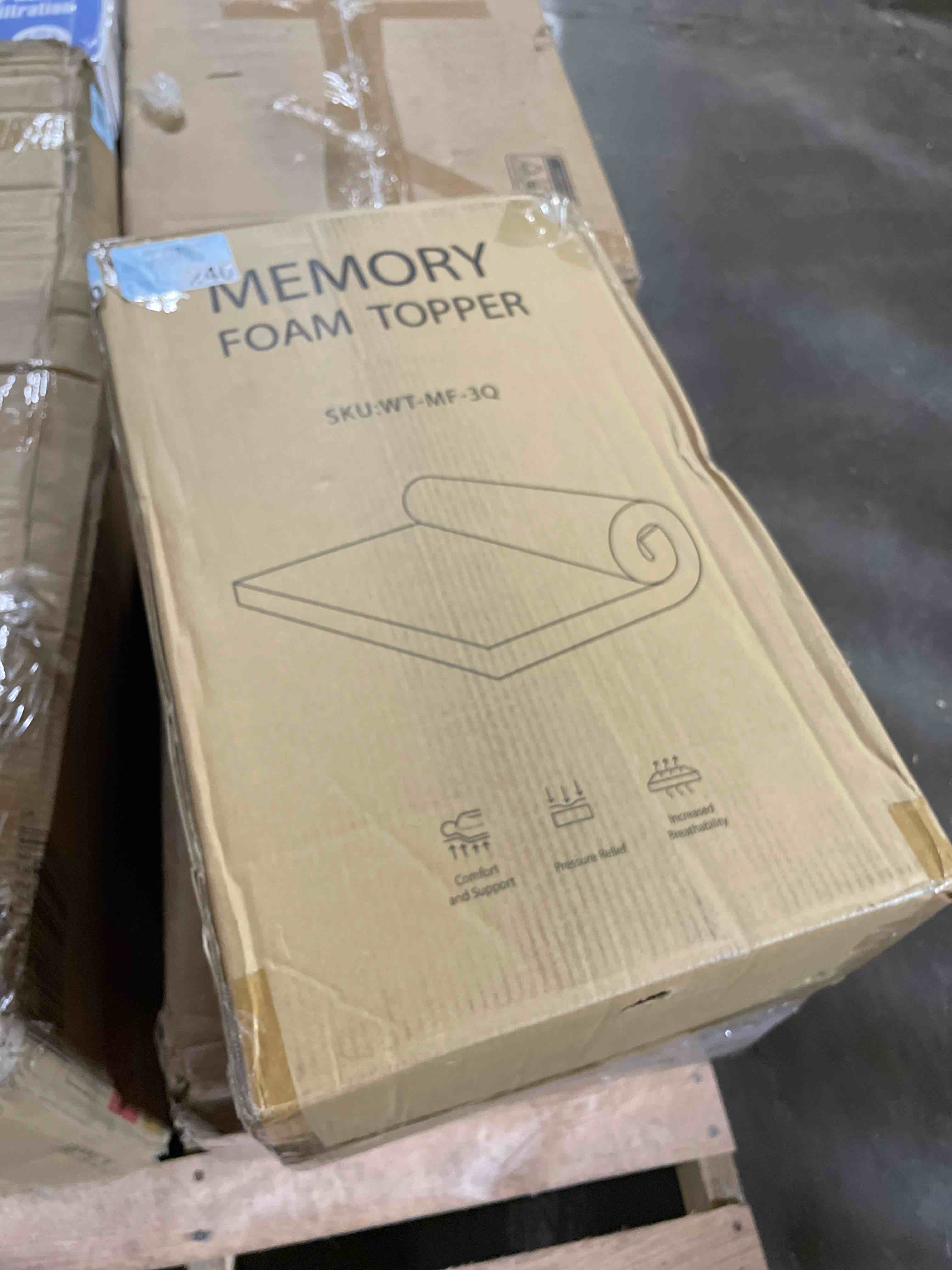 Condition photo showing New/Like New for premium dual layer 4 inch memory foam mattress topper, 2 inch gel memory foam and 2 inch pillow top mattress pad cover for back pain, extra thick comfort support?queen 60"x80"? white queen