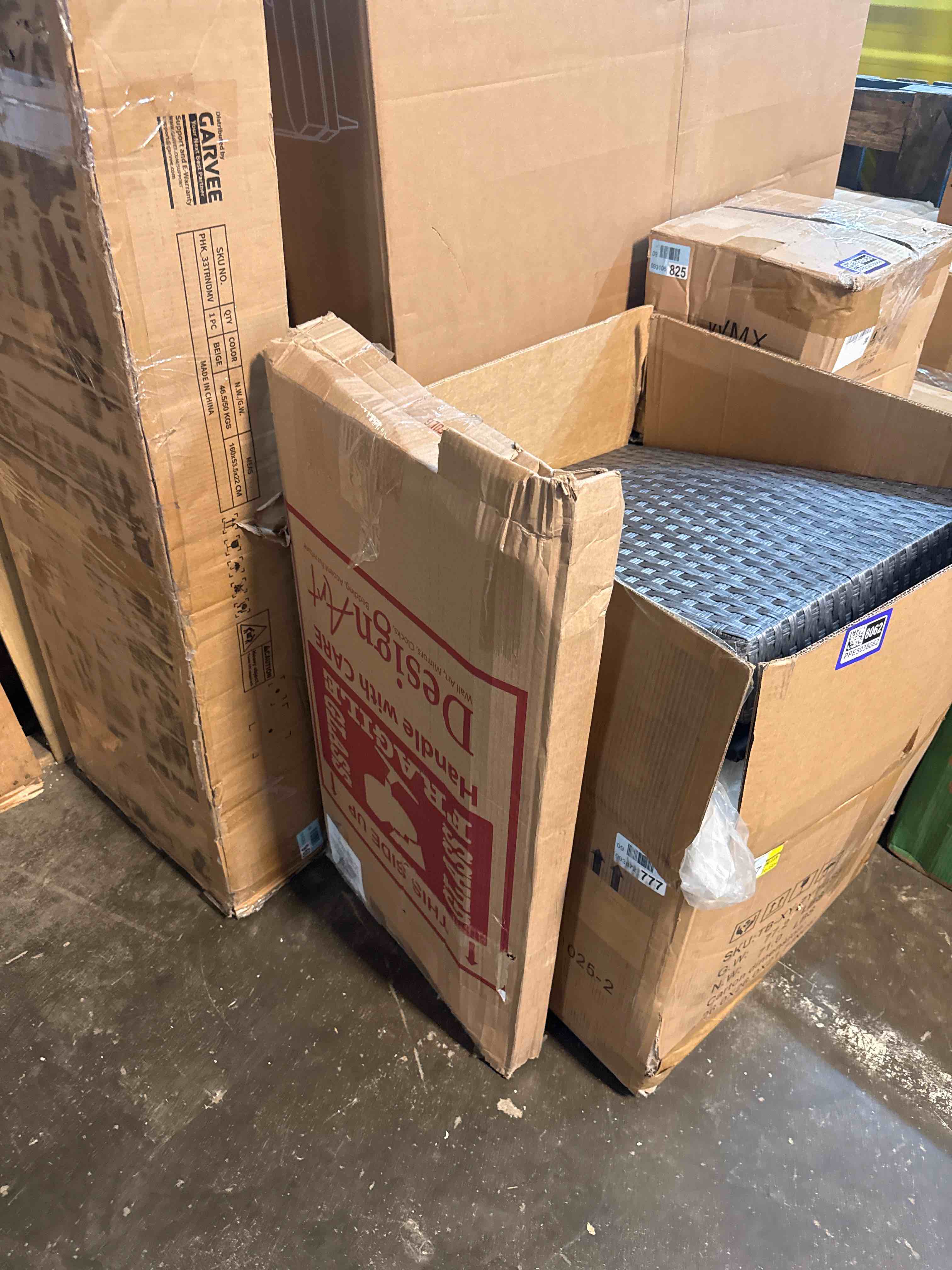 https://s3.amazonaws.com/lotting-images-prod/phillipi/PPE5038069_1779719117444.jpeg