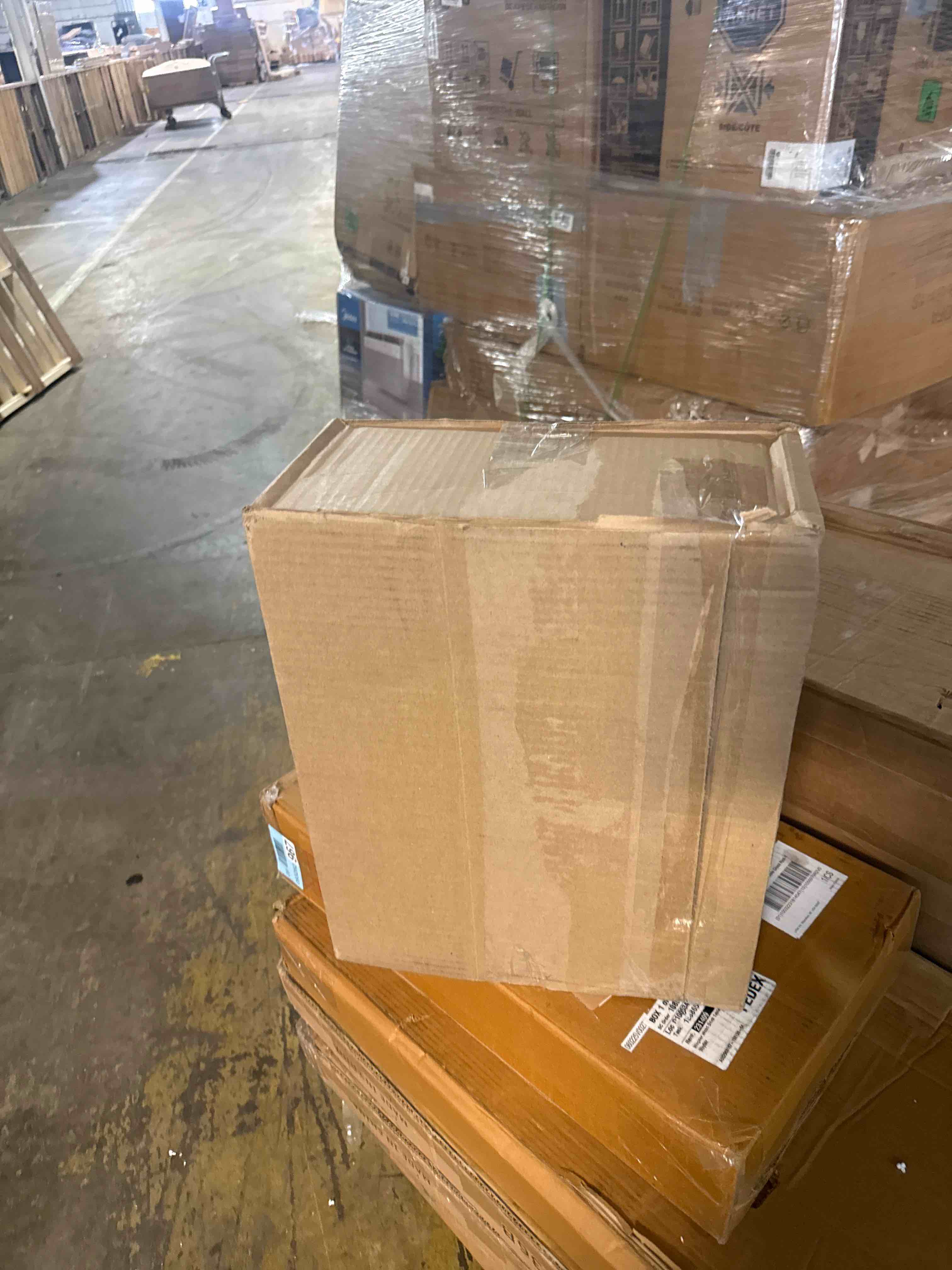 https://s3.amazonaws.com/lotting-images-prod/phillipi/PPE5038070_1779719288128.jpeg