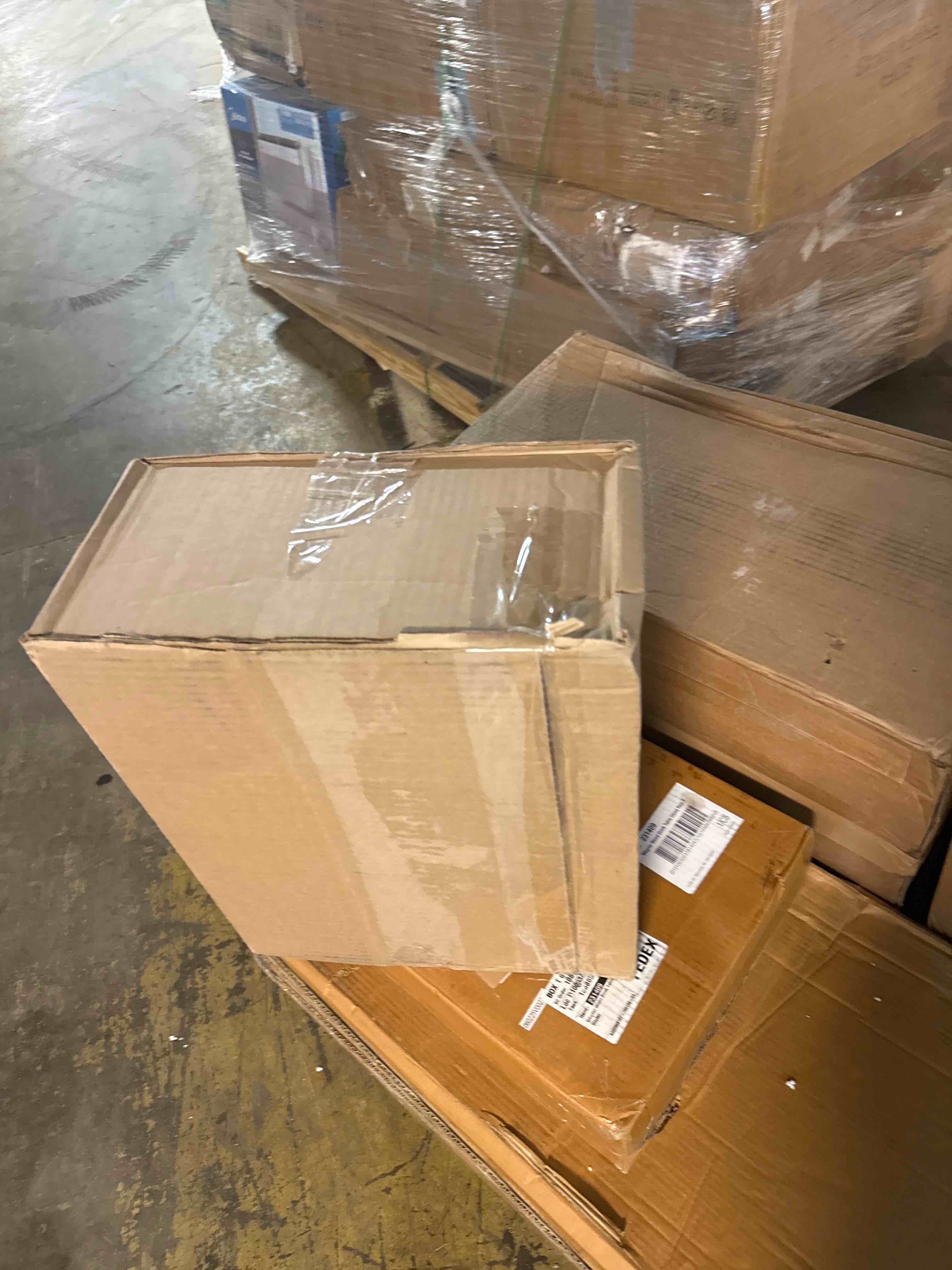 https://s3.amazonaws.com/lotting-images-prod/phillipi/PPE5038070_1779719289368.jpeg
