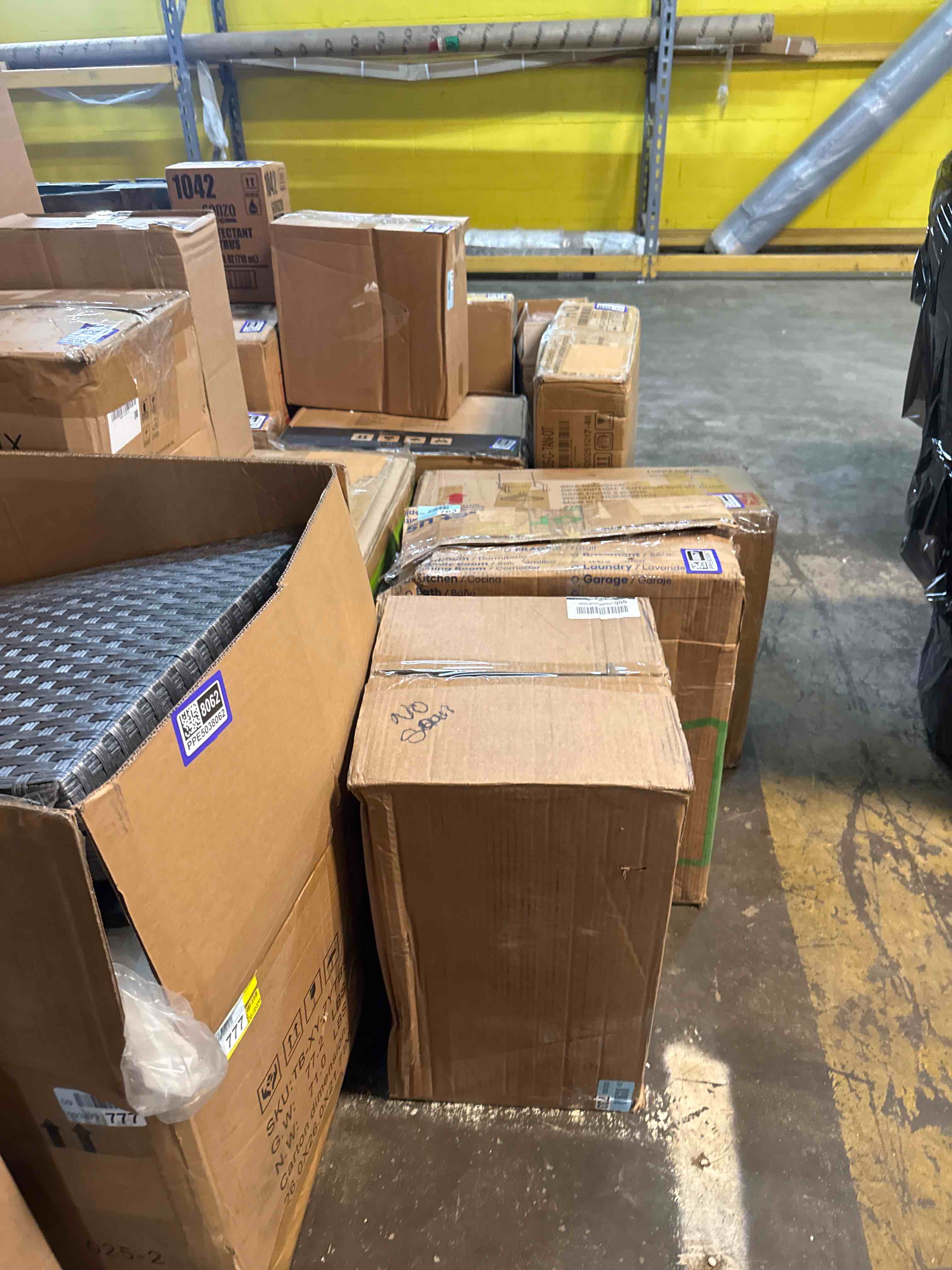 https://s3.amazonaws.com/lotting-images-prod/phillipi/PPE5038073_1779719780917.jpeg
