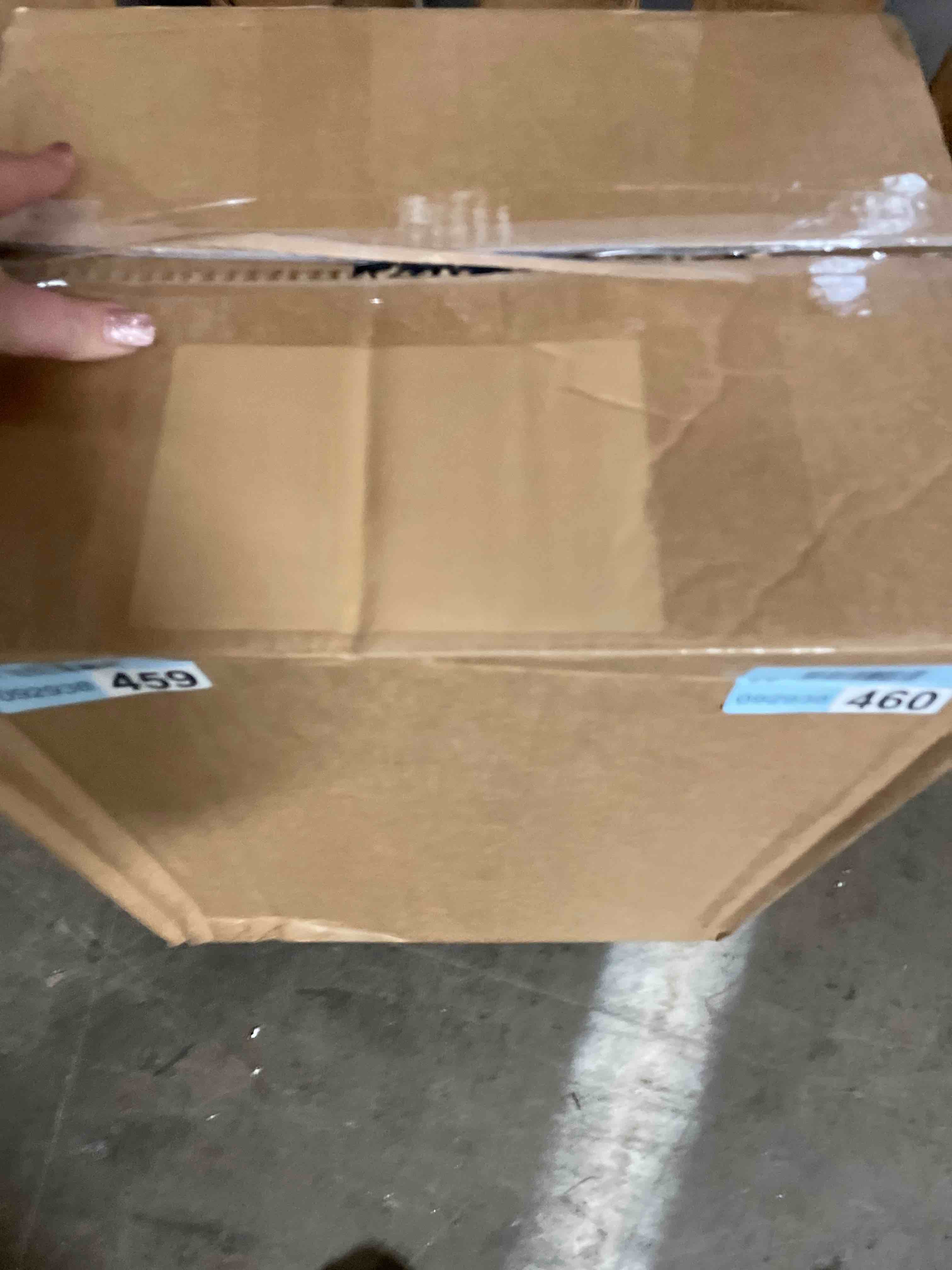 https://s3.amazonaws.com/lotting-images-prod/phillipi/PPE5038215_1779744152685.jpeg
