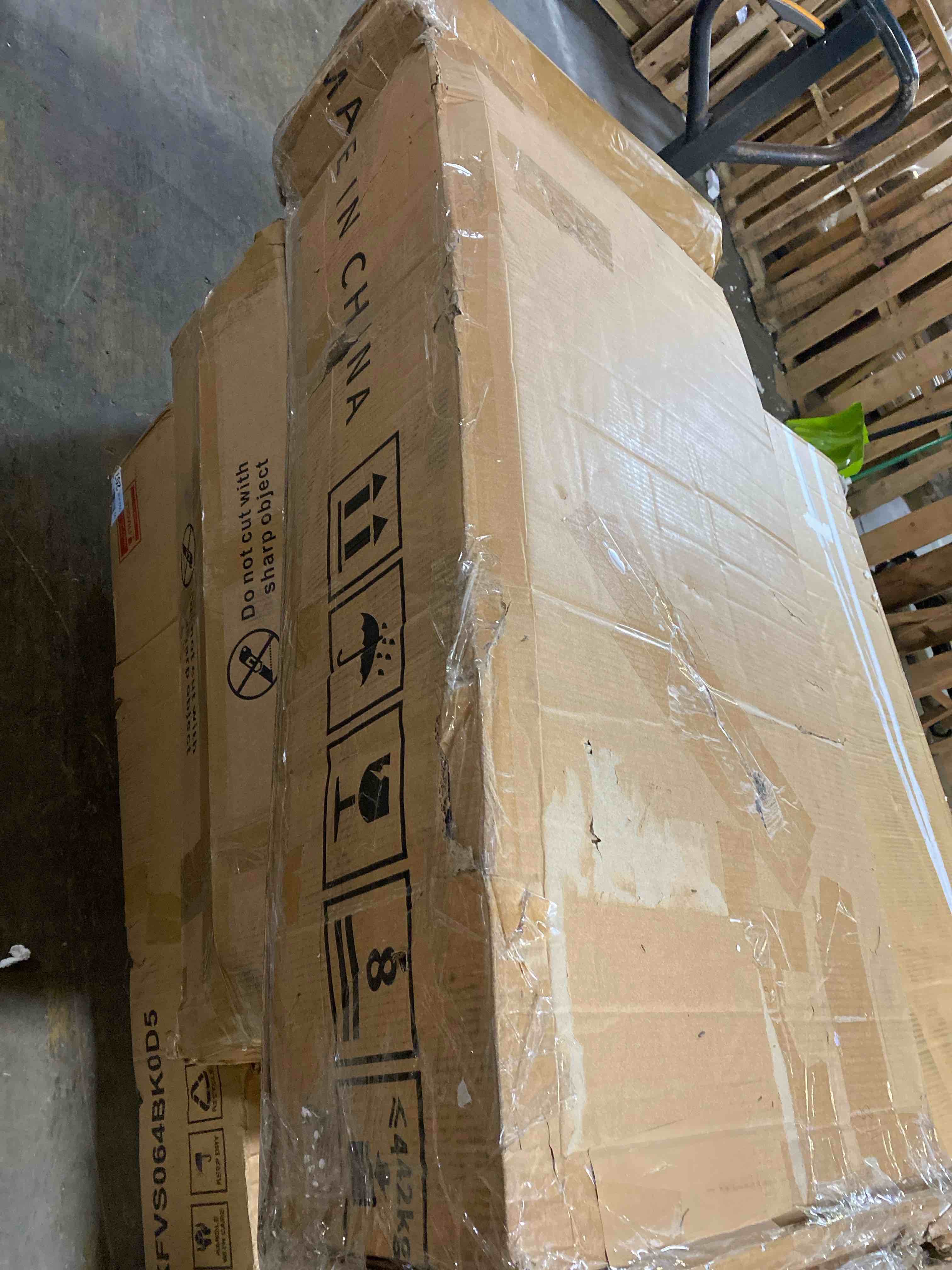 https://s3.amazonaws.com/lotting-images-prod/phillipi/PPE5038235_1779806310609.jpeg