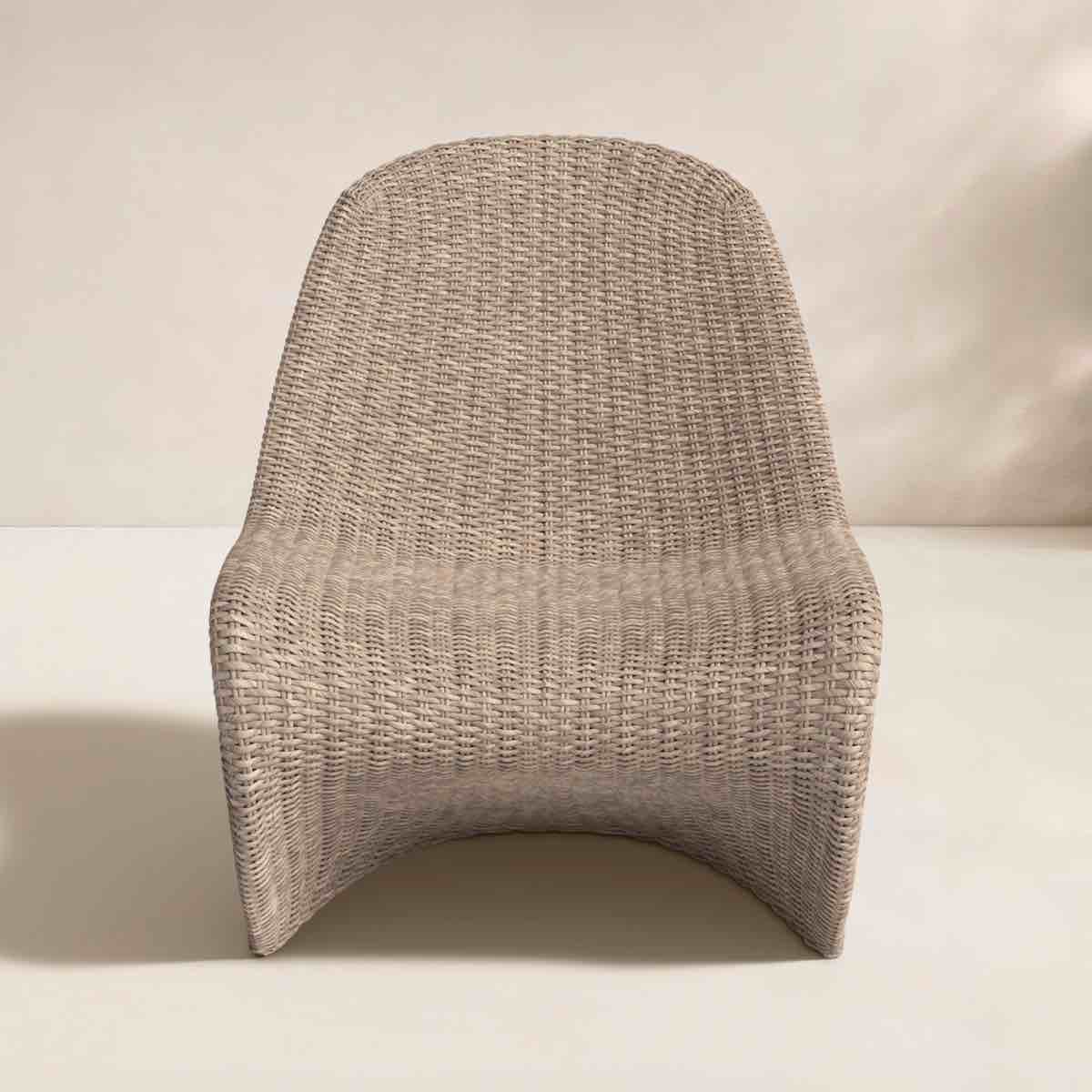 Condition photo showing New/Like New for daughtery outdoor armless lounge chair