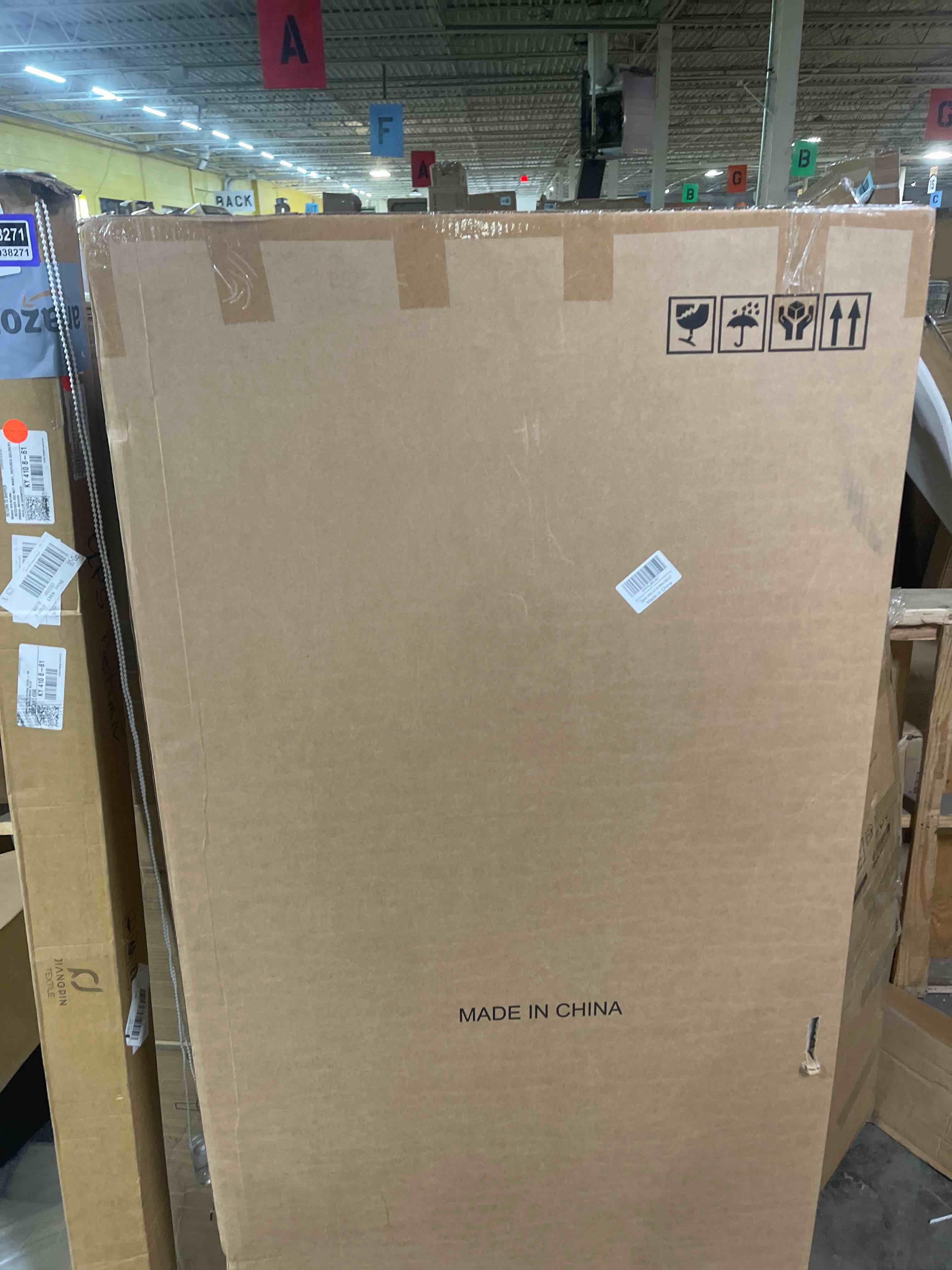 https://s3.amazonaws.com/lotting-images-prod/phillipi/PPE5038272_1779805337076.jpeg
