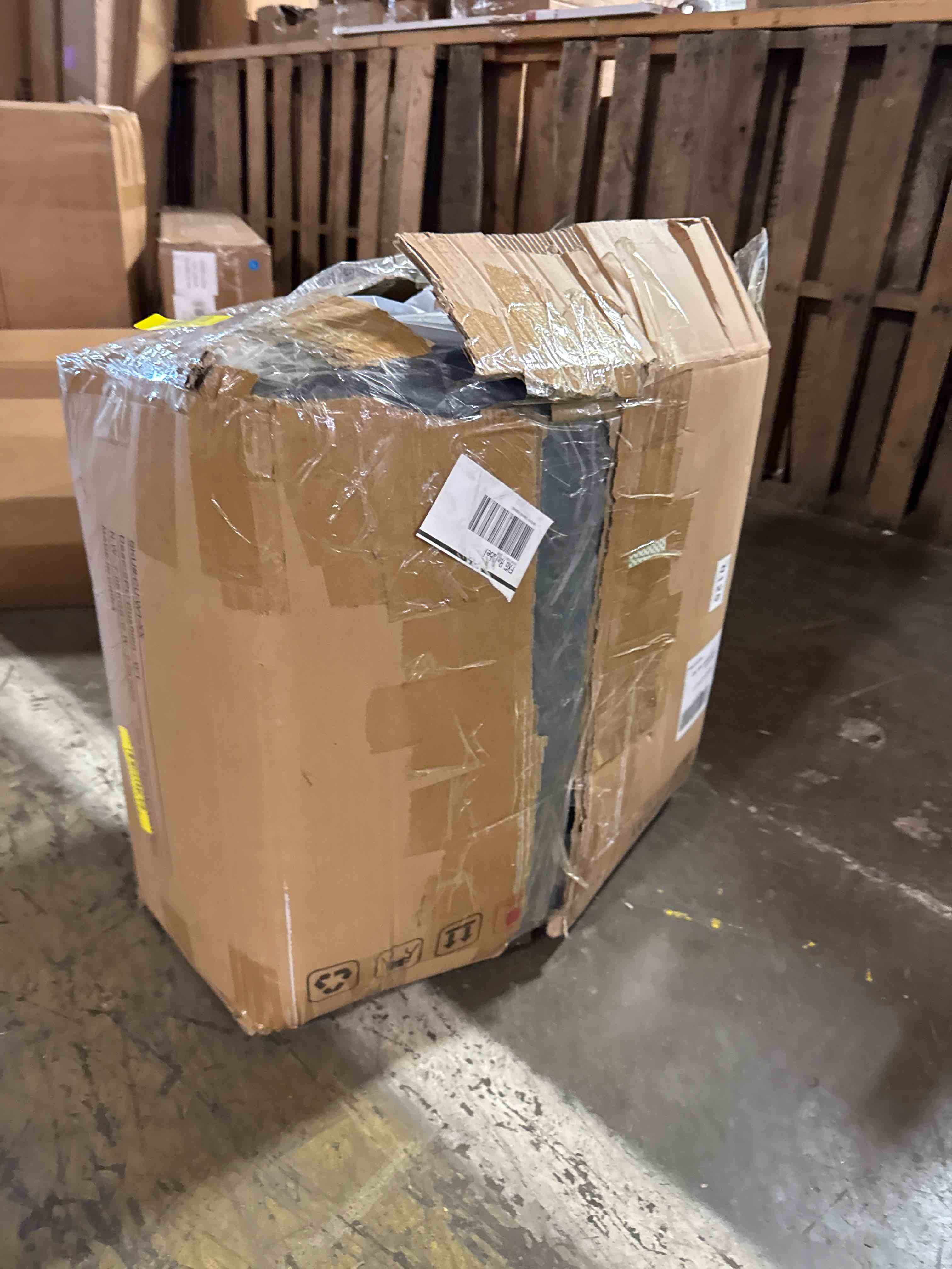 Condition photo showing New/Like New for basic beyond outdoor chair cushions for patio furniture, waterproof outdoor seat cushions set of 4 19 x 19, patio chair cushions set of 4 with ties and handle, navy blue 19x19x3 navy blue