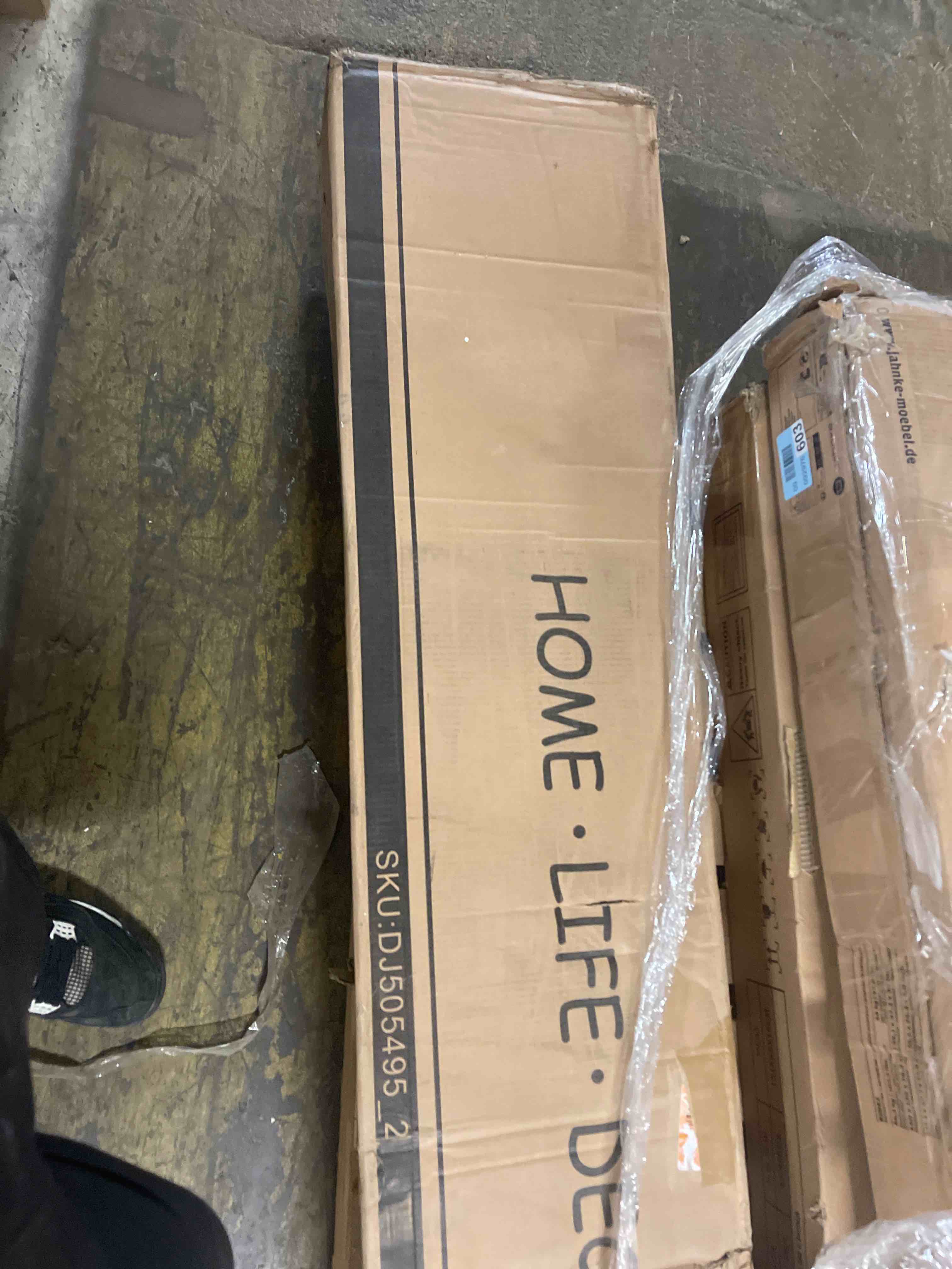https://s3.amazonaws.com/lotting-images-prod/phillipi/PPE5039153_1780506804503.jpeg