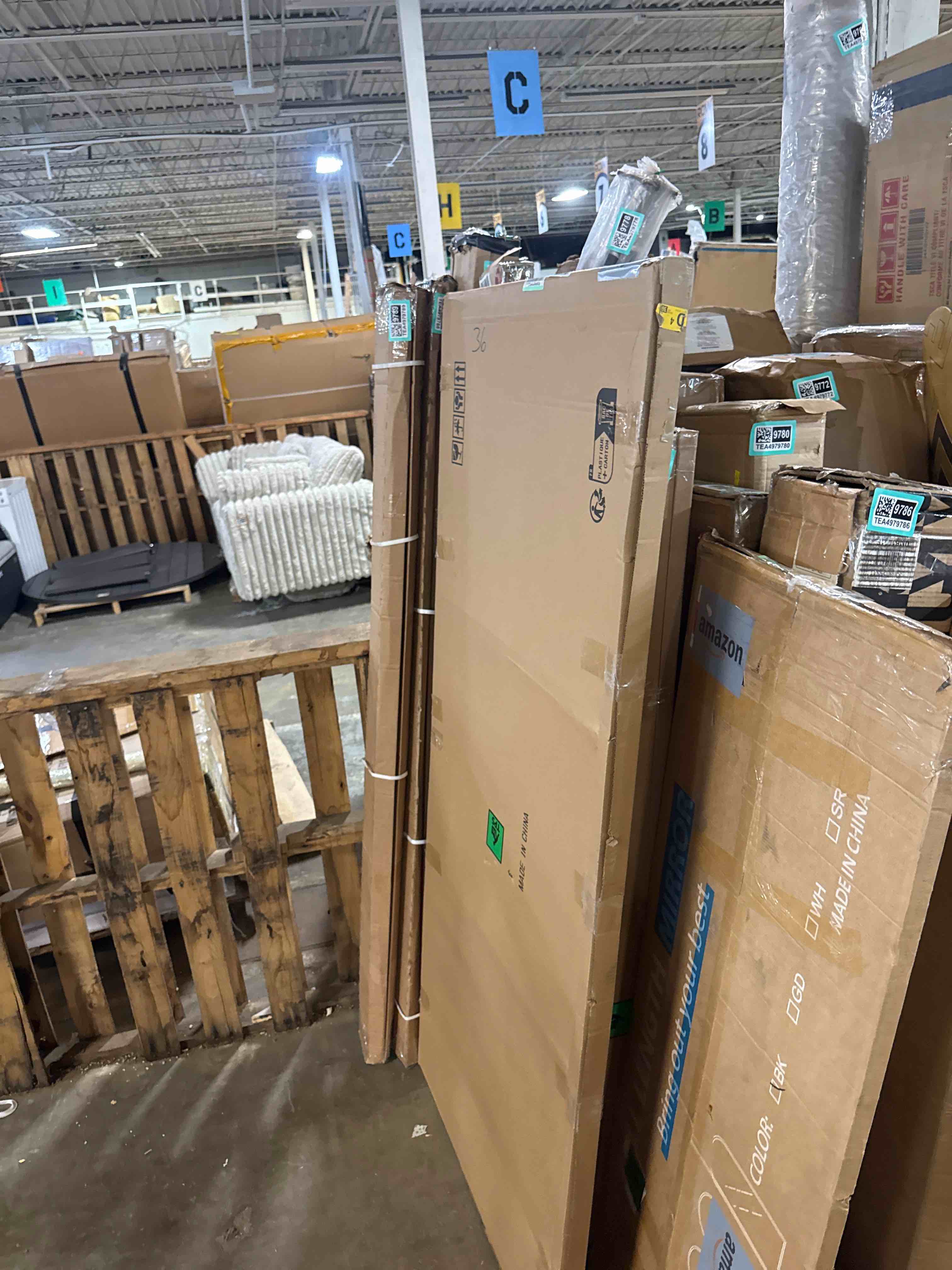https://s3.amazonaws.com/lotting-images-prod/phillipi/PPE5039212_1780498670658.jpeg