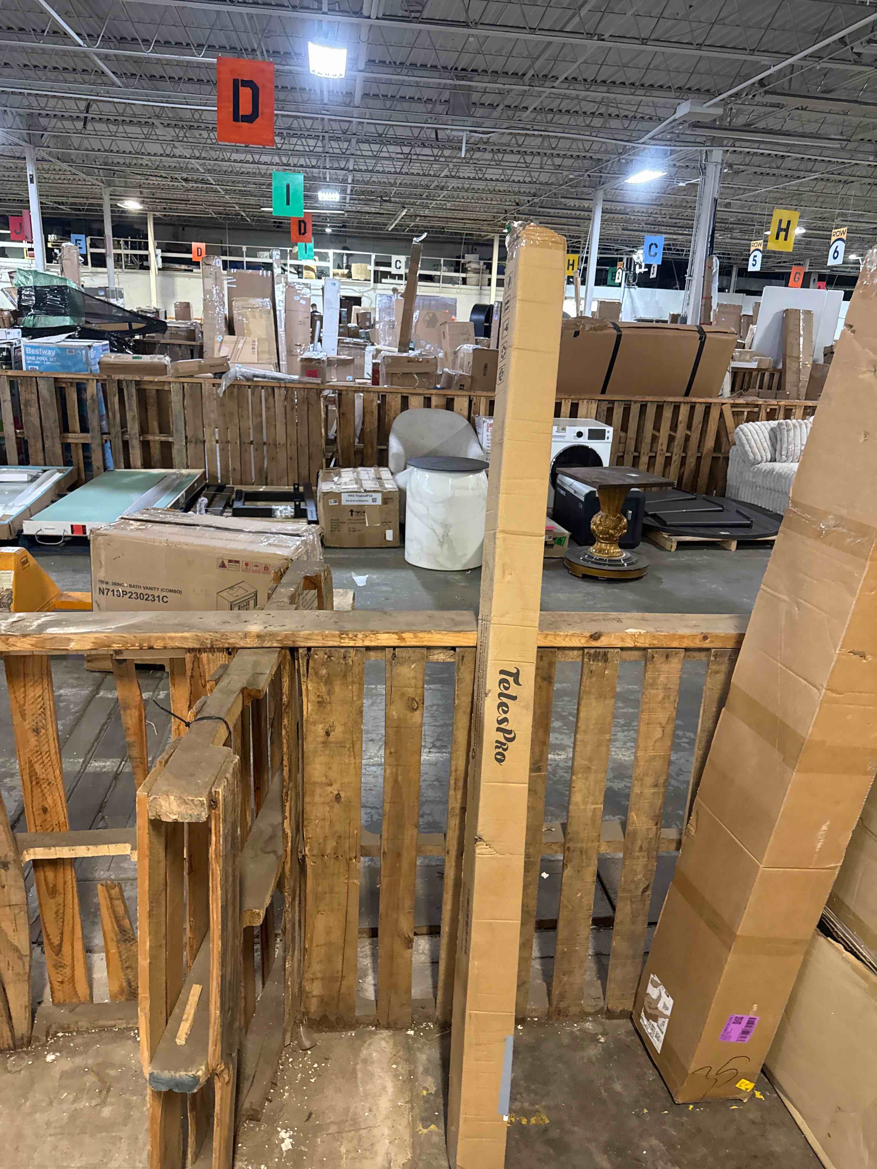 https://s3.amazonaws.com/lotting-images-prod/phillipi/PPE5039237_1780516120061.jpeg