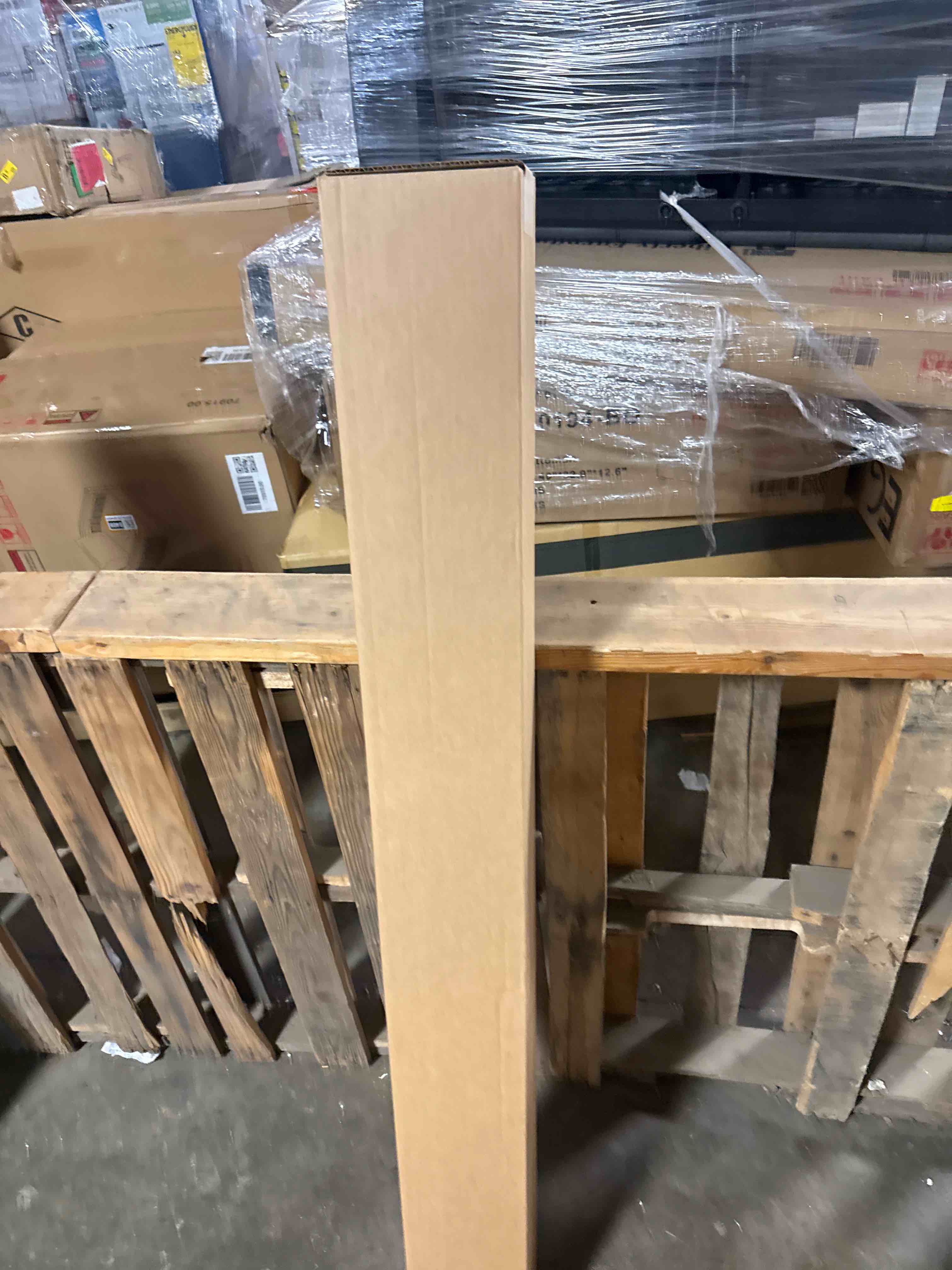 Condition photo showing New/Like New for marshalltown v-shaped crack squeegees, black neoprene blade material, both push or pull, red704942