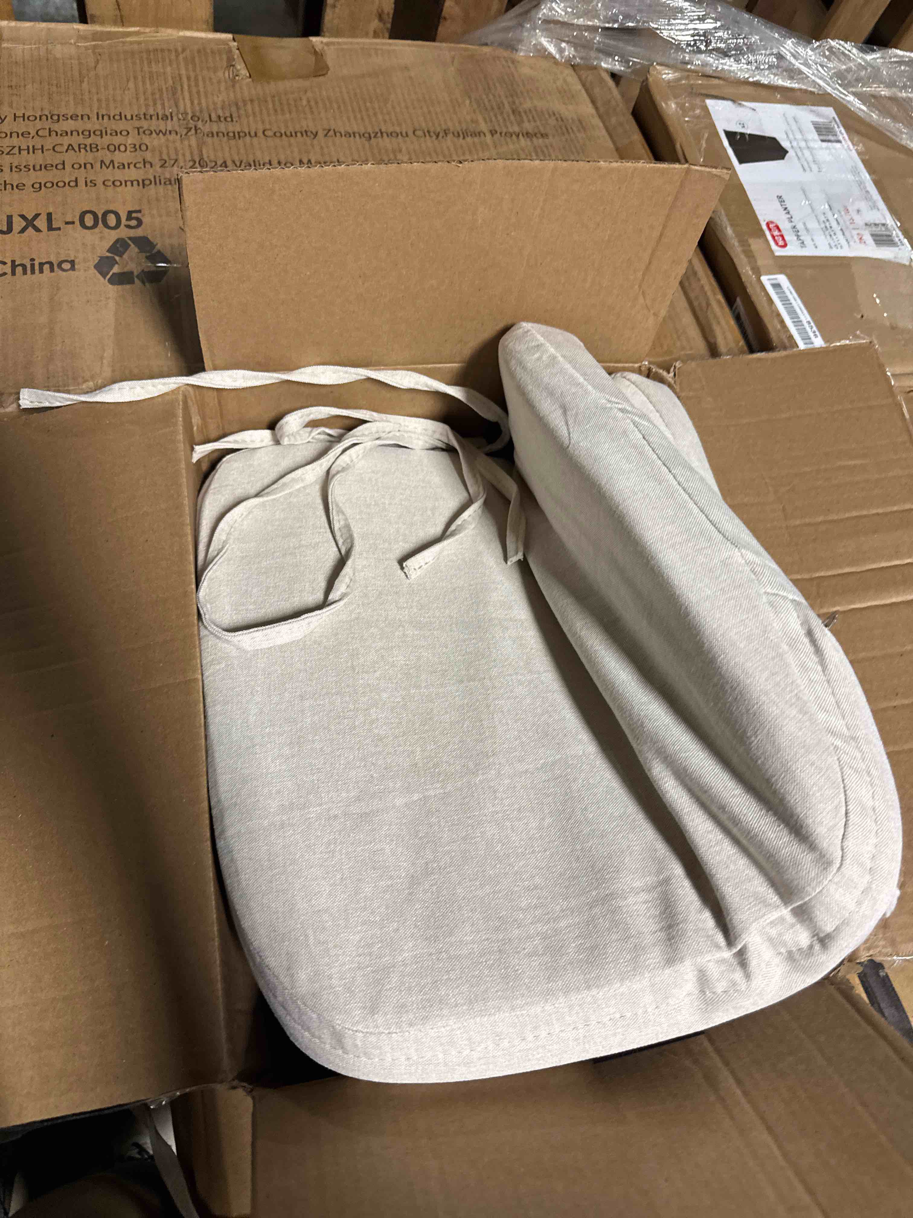 Condition photo showing New/Like New for dining room chair pads set of 2 with ties wood kitchen seat cushions for chairs,40d foam,non slip interior work bar stool cushion repacement home decor accessories apartment essentials 17"x16"x2"beige beige 1 pack