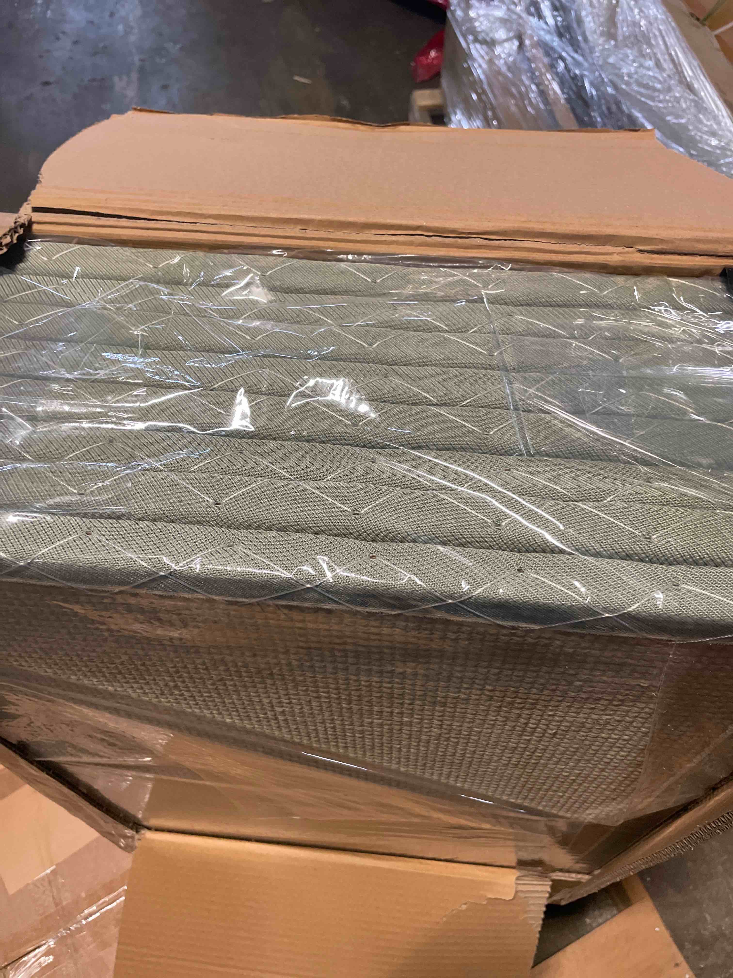 Condition photo showing New/Like New for japanese tatami mat, rattan tatami mats, bedroom rattan mat, summer floor sleeping mat tatami mattress, indoor/outdoor rugs, stitching carpet crawling mats for living room bedroom playroom yoga (colo