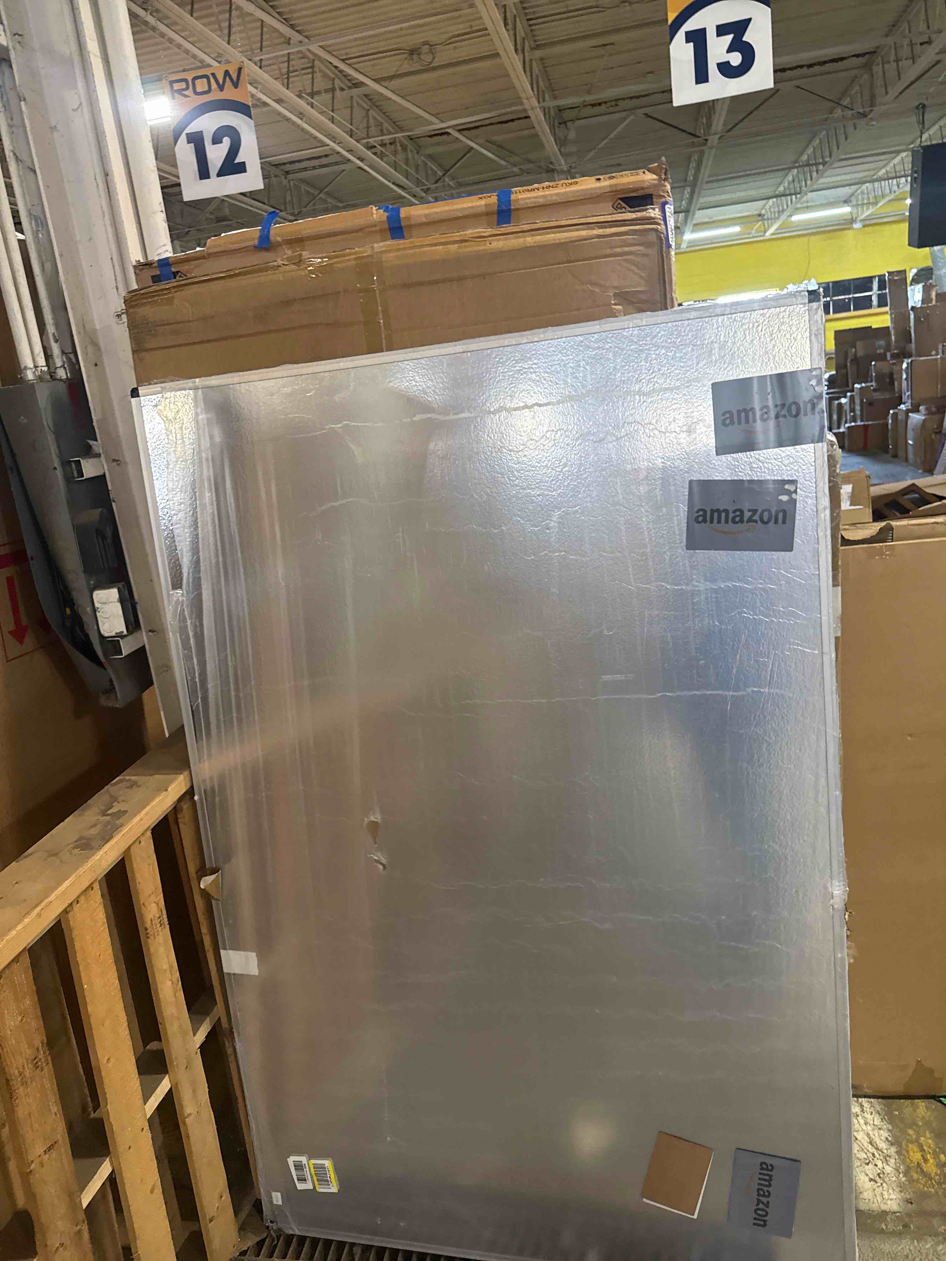 Condition photo showing New/Like New for viz-pro large magnetic dry erase white board for wall, 72 x 48 inches, pack of 2, 6' x 4' aluminum framed whiteboard with marker tray for school office home 2 pack 72 x 48 inches