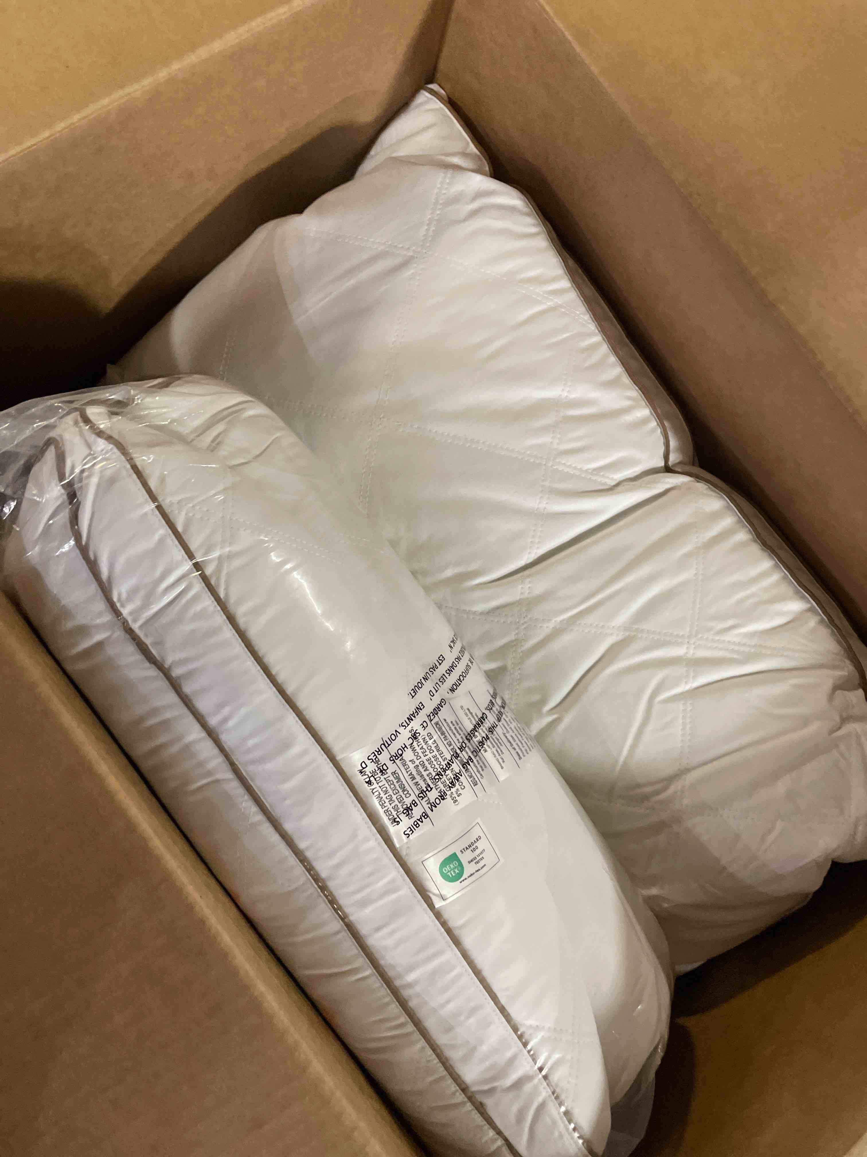 Condition photo showing Good Condition for puredown® goose feathers and down pillow for sleeping hotel collection bed pillows, gusseted, queen, set of 2 gusseted style 1 queen (pack of 2)