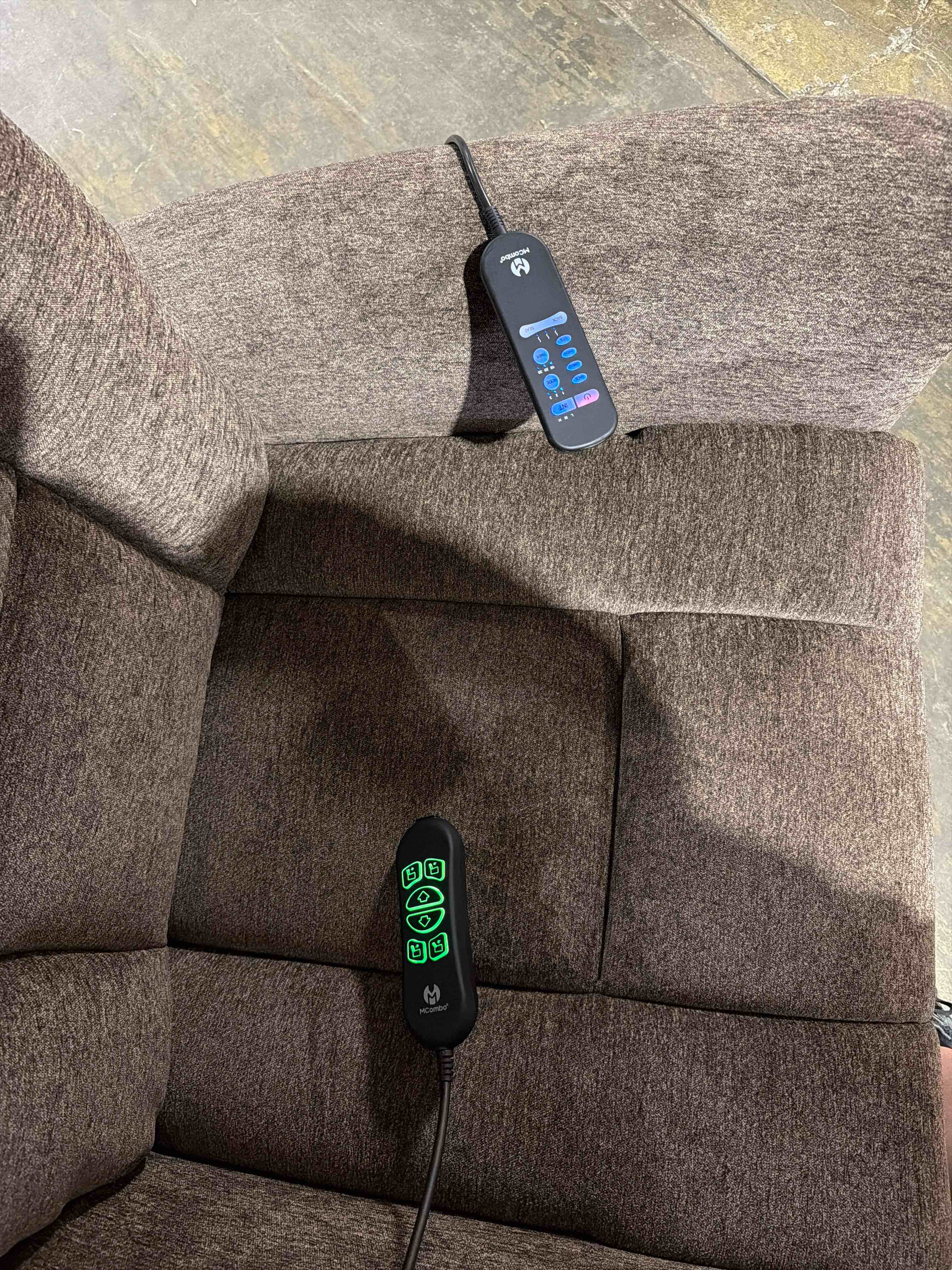 https://s3.amazonaws.com/lotting-images-prod/phillipi/PPE5040339_1782321243949.jpeg