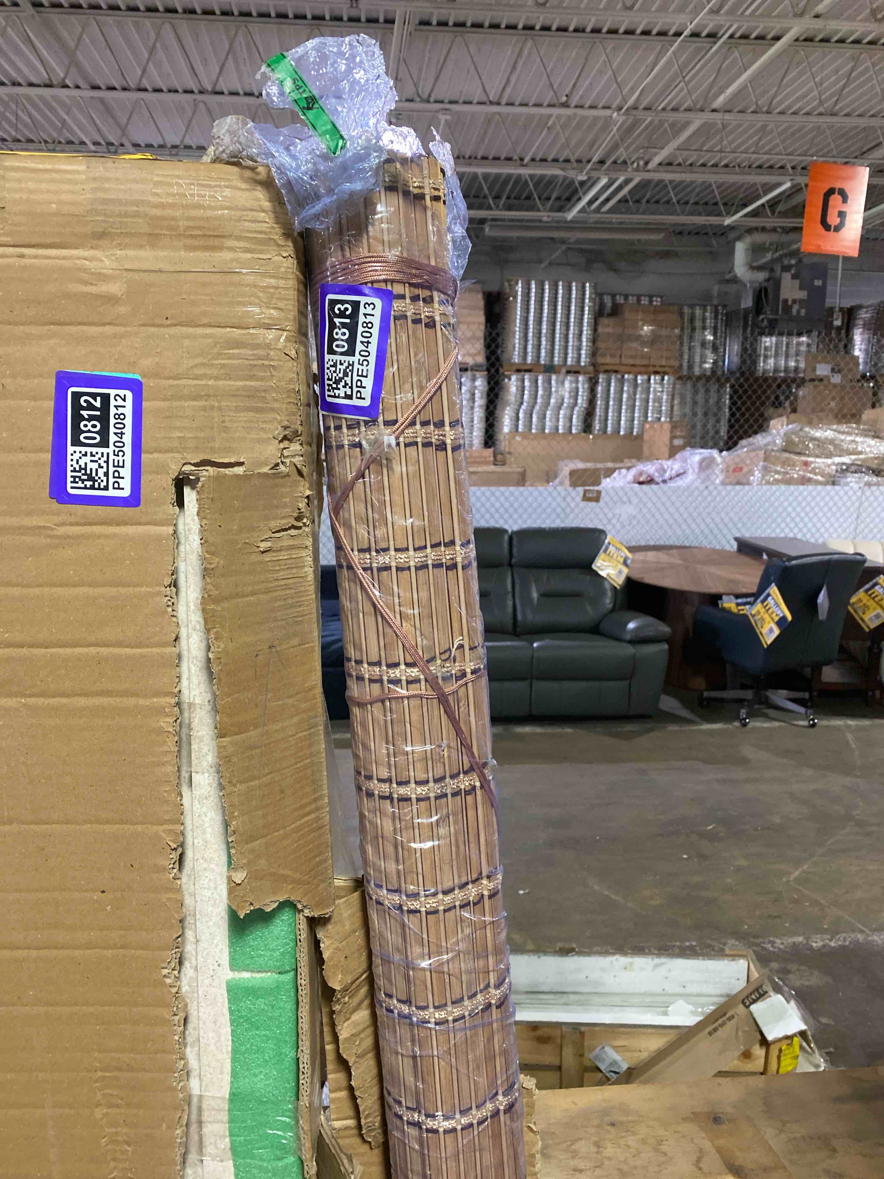Condition photo showing New/Like New for lantime wood window blinds shades, lined blackout bamboo roller shades, easy installation for home and garden, pattern 4