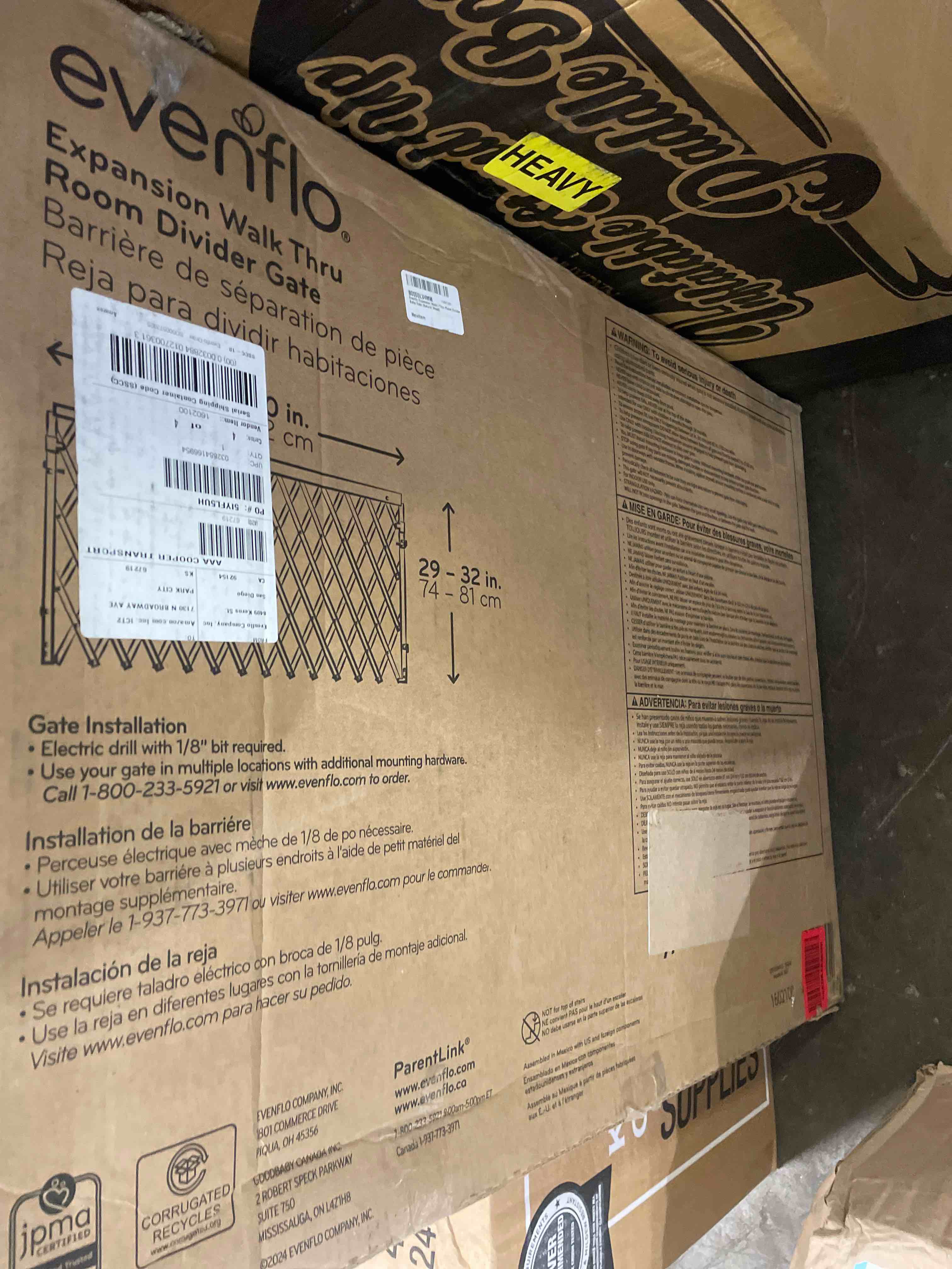 Condition photo showing New/Like New for evenflo expansion walk-thru room divider baby gate (natural wood)