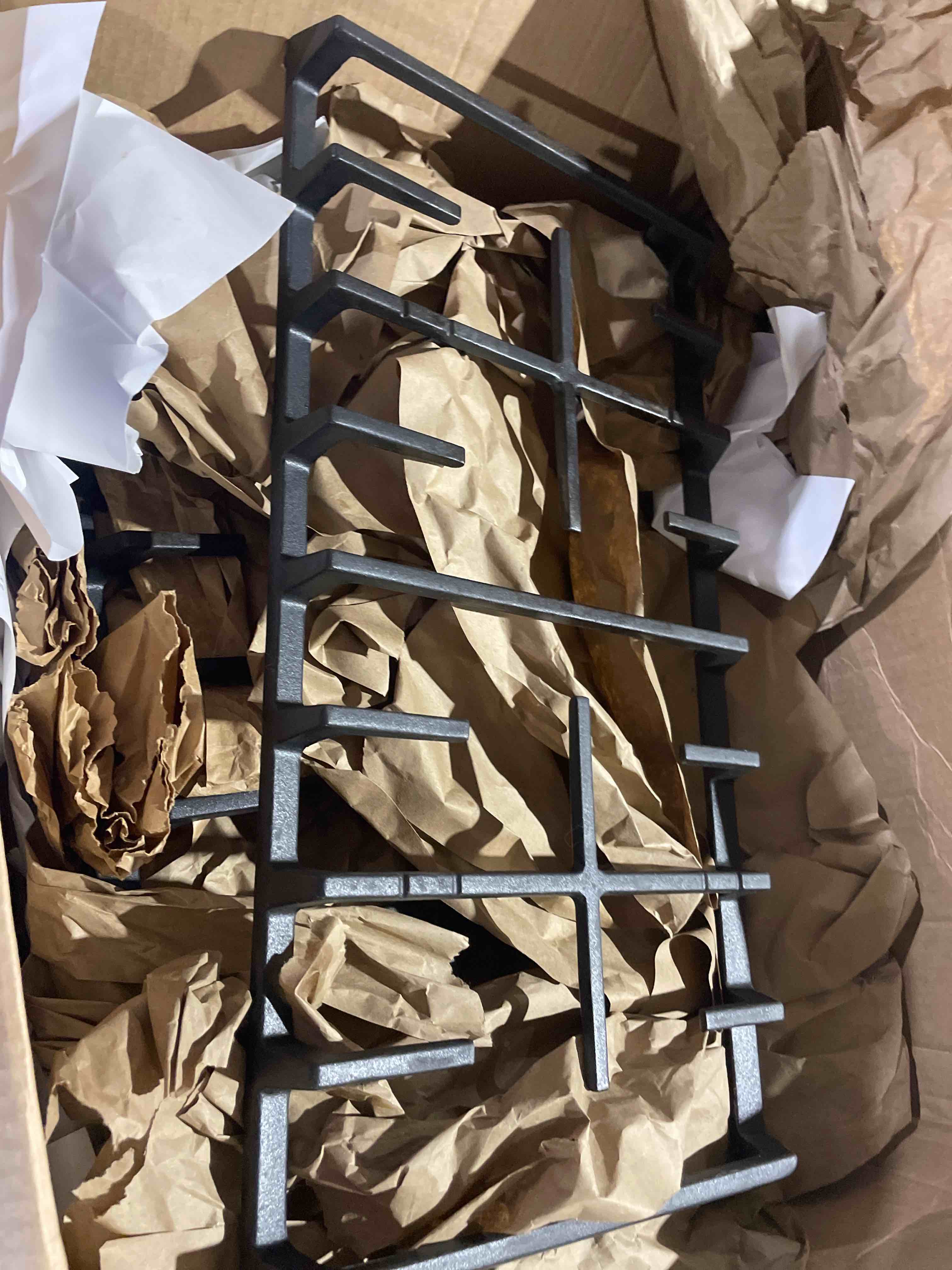 Condition photo showing Good Condition for premium wb31x27150 cast iron gas stove burner grate replacement for ge range surface stove top burner center grate parts jxgrate1 19.2"x9" wb31x24737 general electric stove parts cooktop grate rack