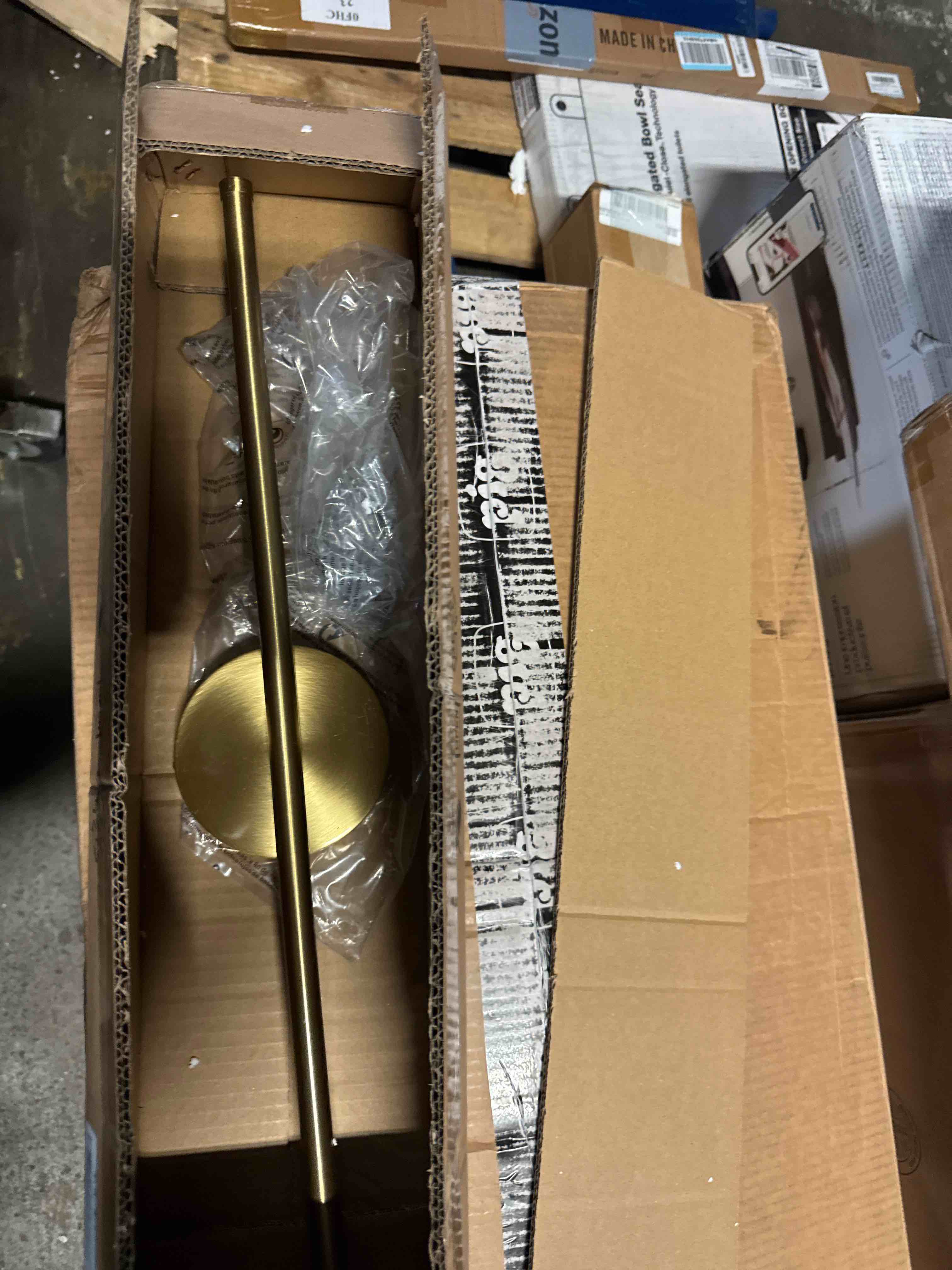 Condition photo showing New/Like New for minimalist linear wall light aluminum modern led long strip wall sconce, indoor slender wall mounted lamps for bathroom corridor aisle living room background bedroom bedside bar