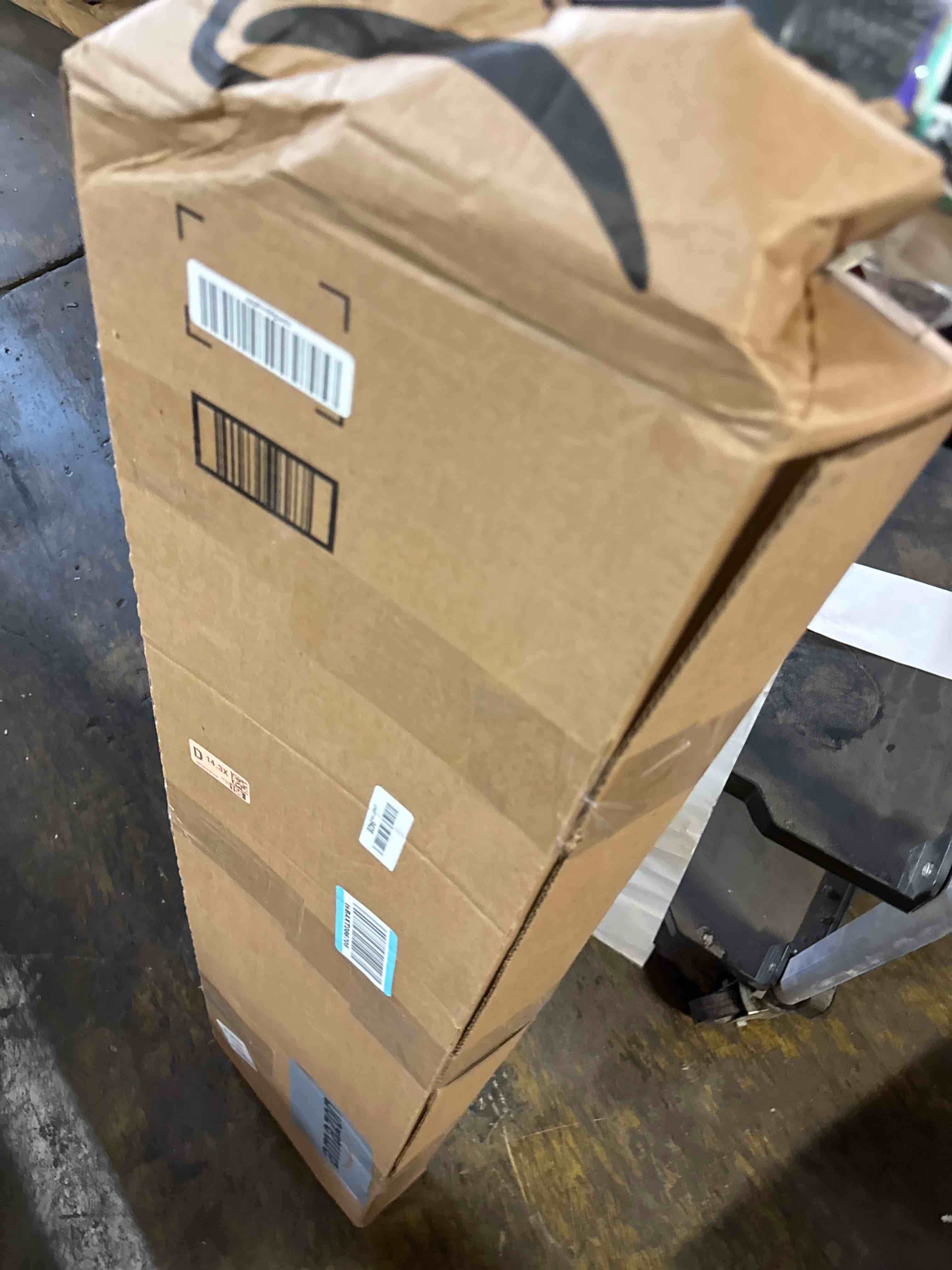 Condition photo showing New/Like New for barzen door rain drip guard - 2.5 inch aluminum black finish rain deflector for windows & doors - 40 inch long 40 inch black