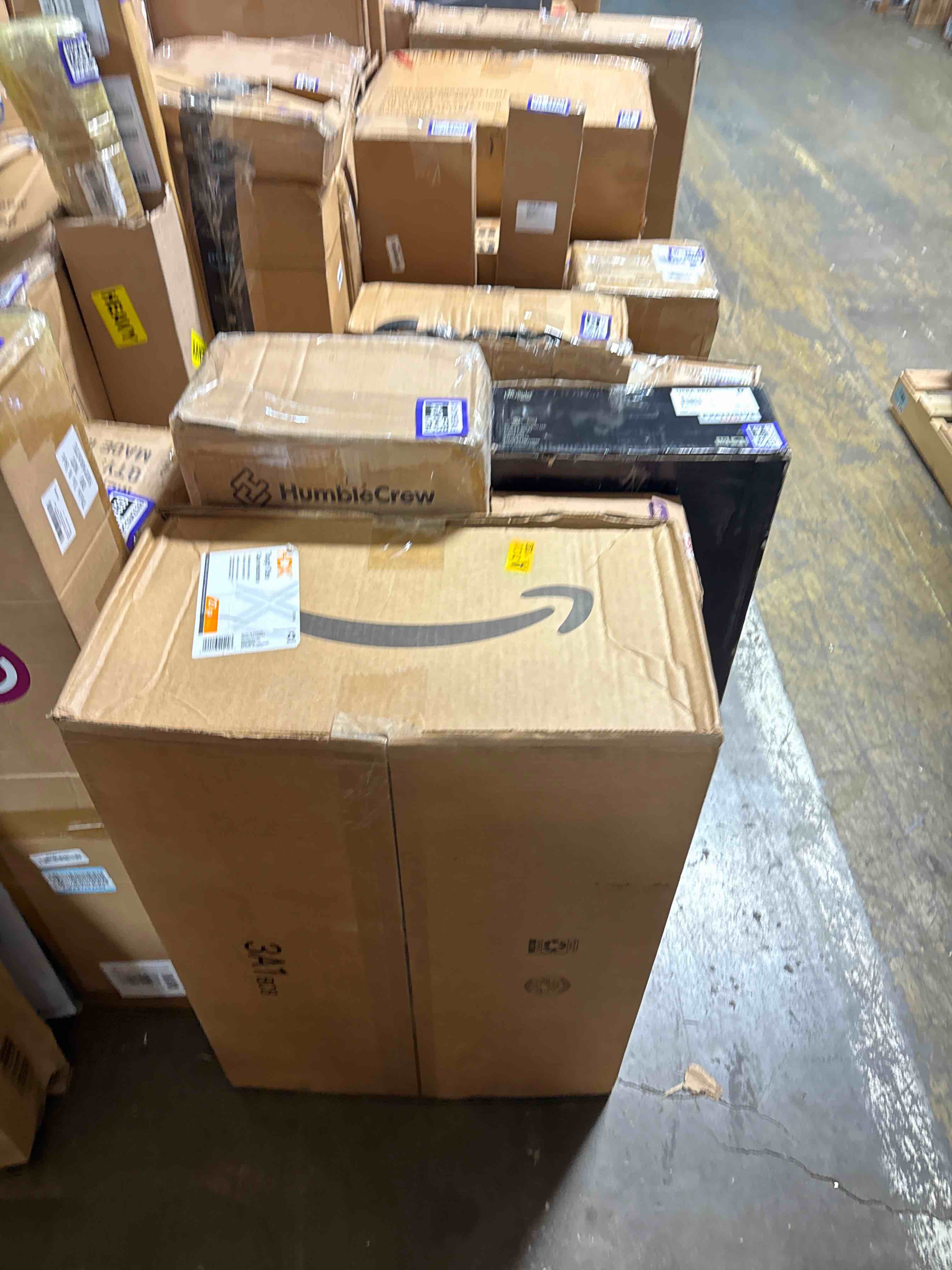 Condition photo showing New/Like New for hdx 27 gal. strong box plastic storage tote in black and yellow