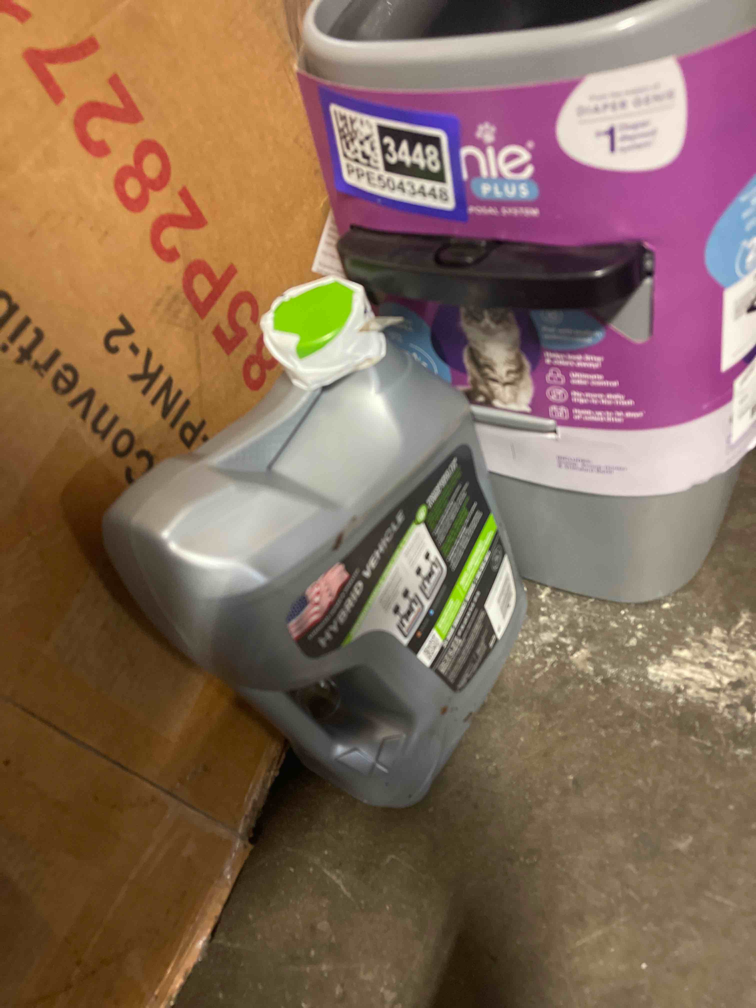 Condition photo showing New/Like New for valvoline hybrid vehicle full synthetic 0w-20 motor oil 5 quart