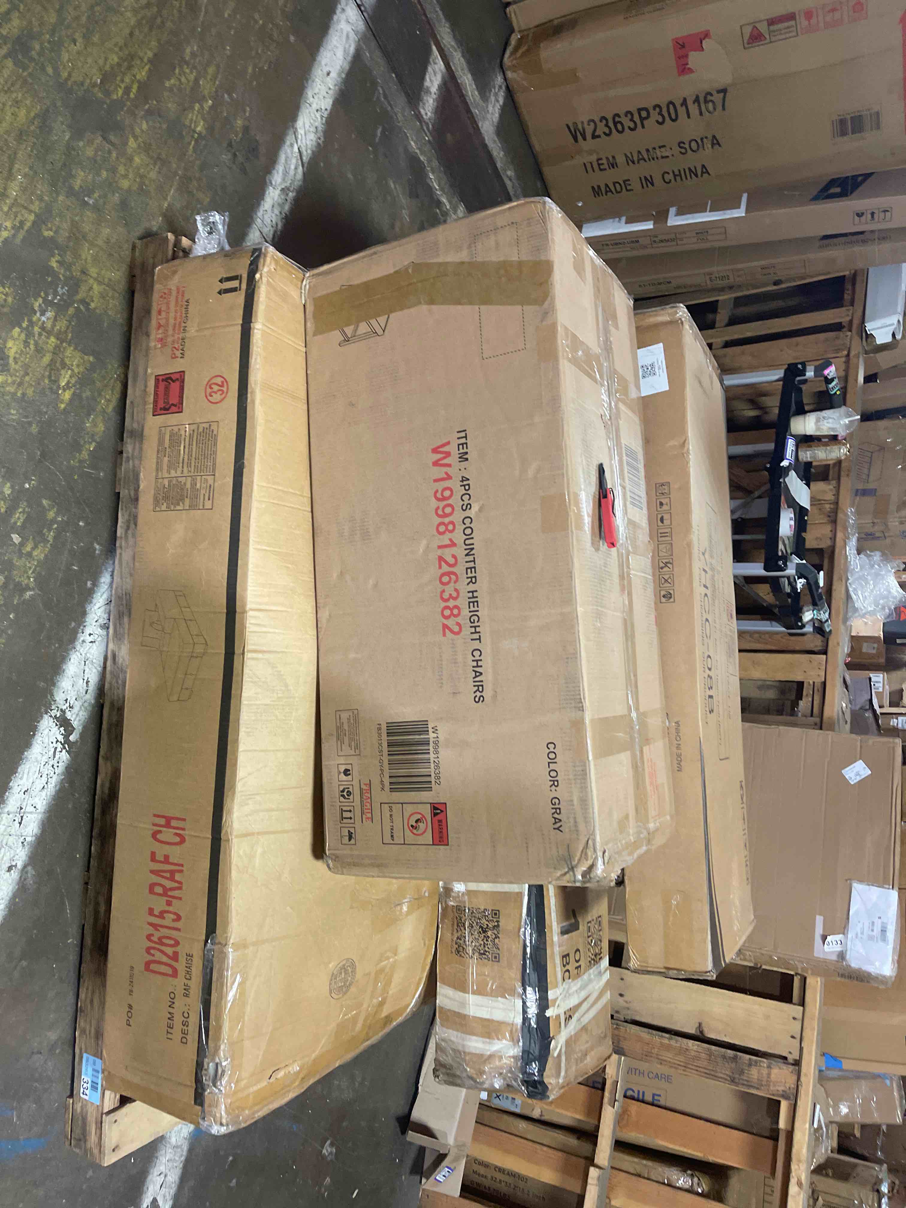 Condition photo showing New/Like New for streamdale furniture counter height padded seat chairs (set of 4)