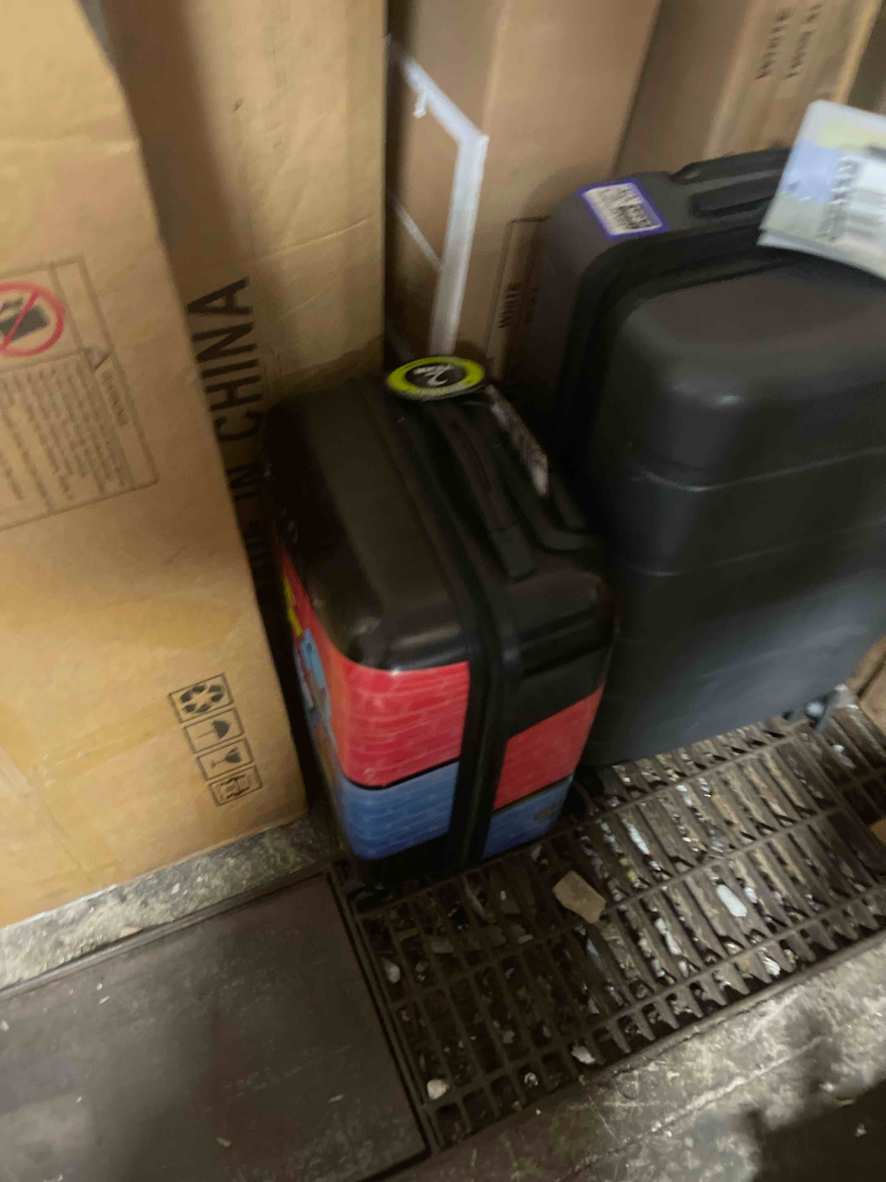 Condition photo showing Good Condition for pokemon kids' hardside carry on spinner wheels suitcase