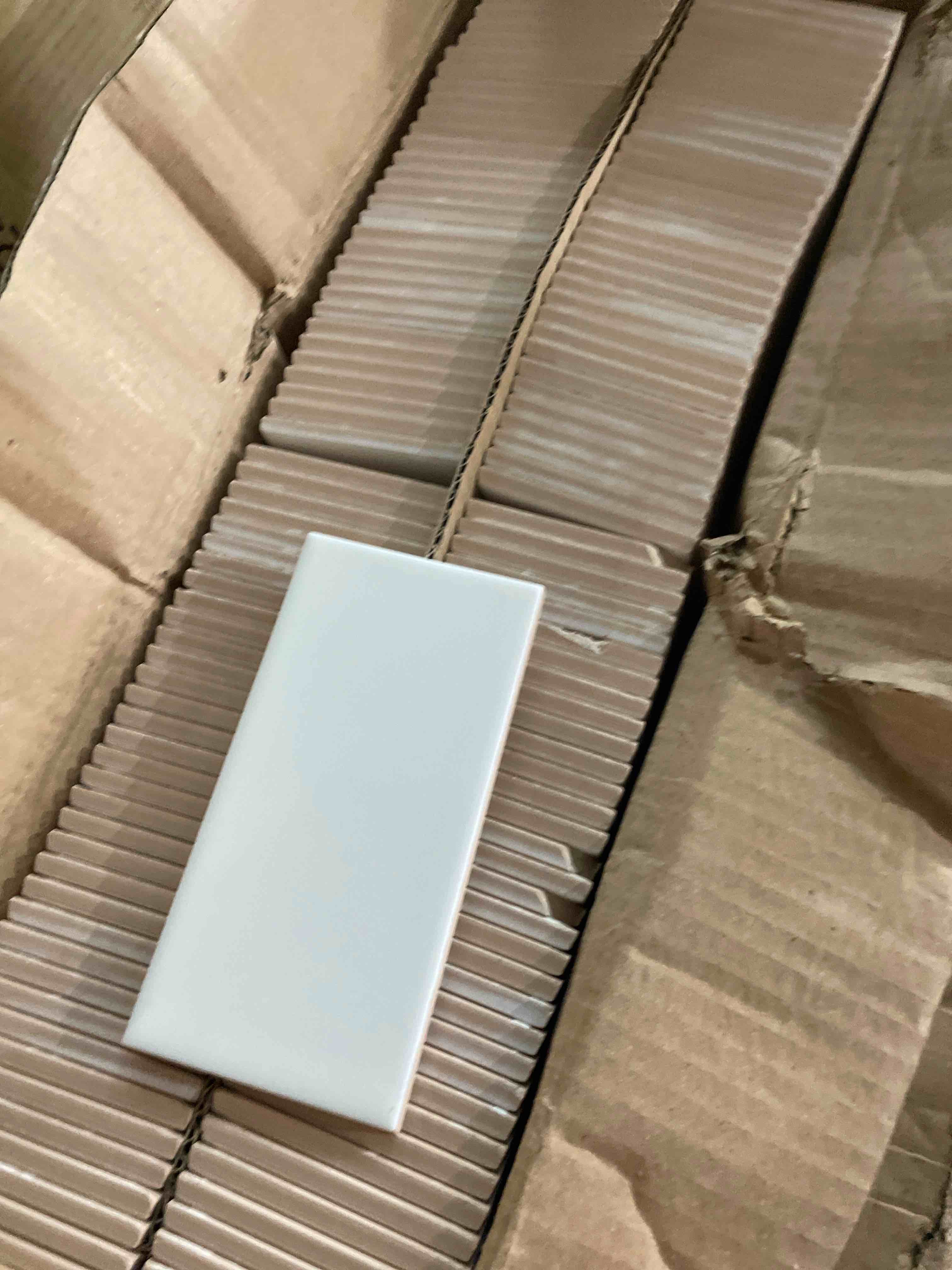Condition photo showing Good Condition for (136 pieces)arctic white 2x6 in ceramic tile bullnose trim edge 2 x 6 inch daltile color 0190 box 10 piece