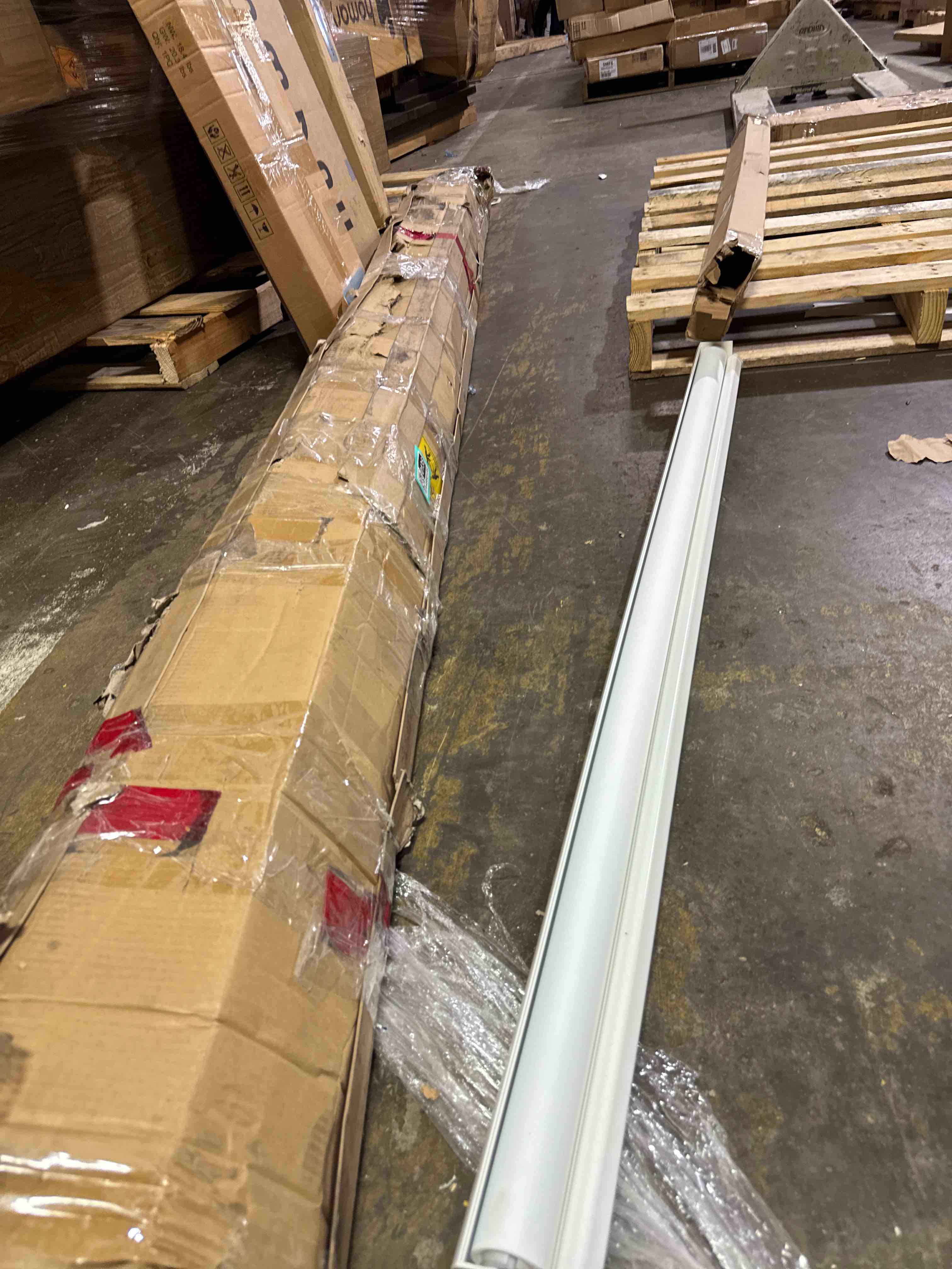 Condition photo showing New/Like New for nora lighting ntrt-8wa 8 ft. recessed track housing, white