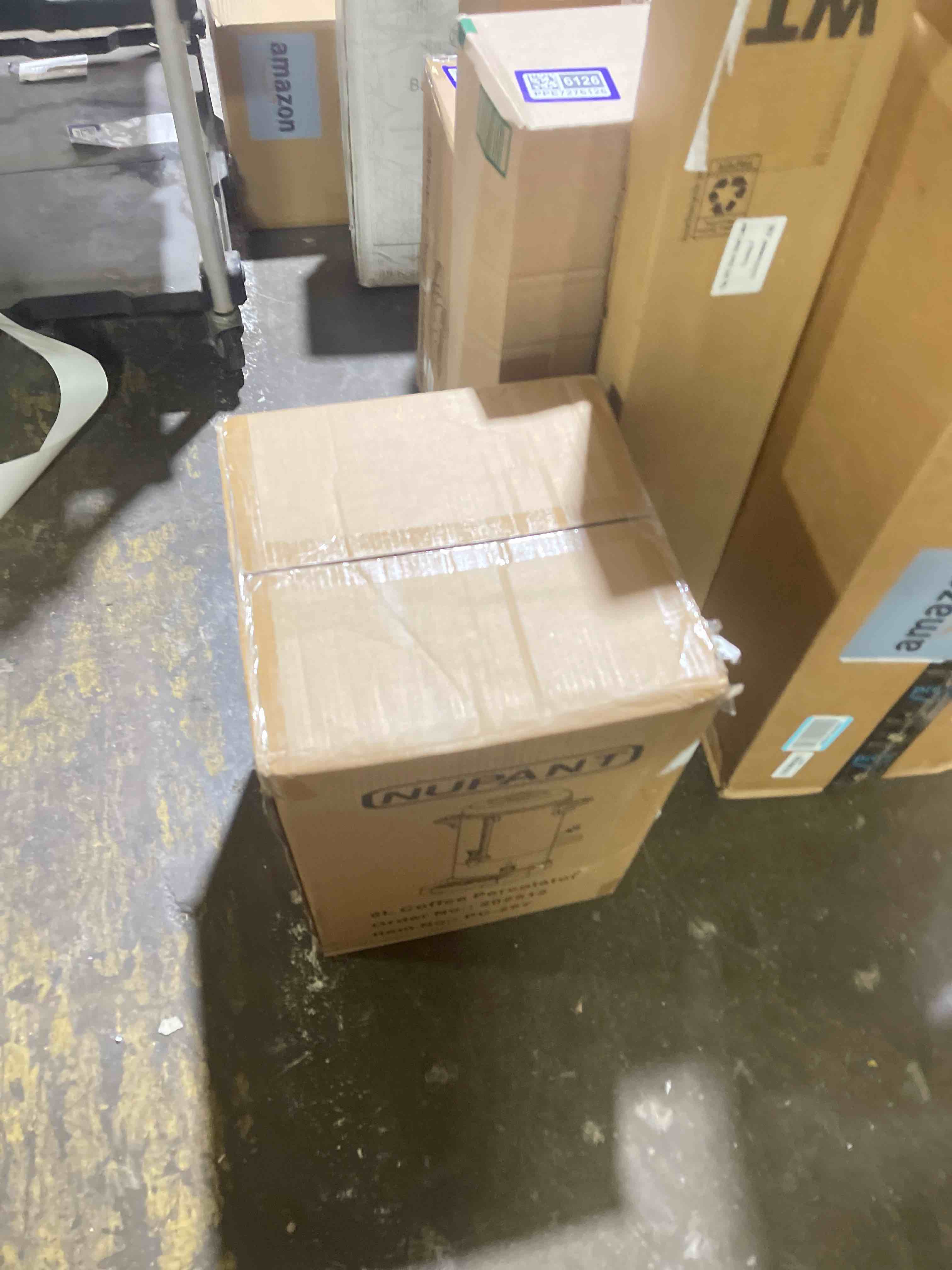 Condition photo showing New/Like New for commercial coffee urn 30 cup/4.5l coffee dispenser with upgraded percolator, 304 stainless steel hot water urn beverage dispenser with warm mode,drip tray,large coffee maker for party catering 30 cup / double wall