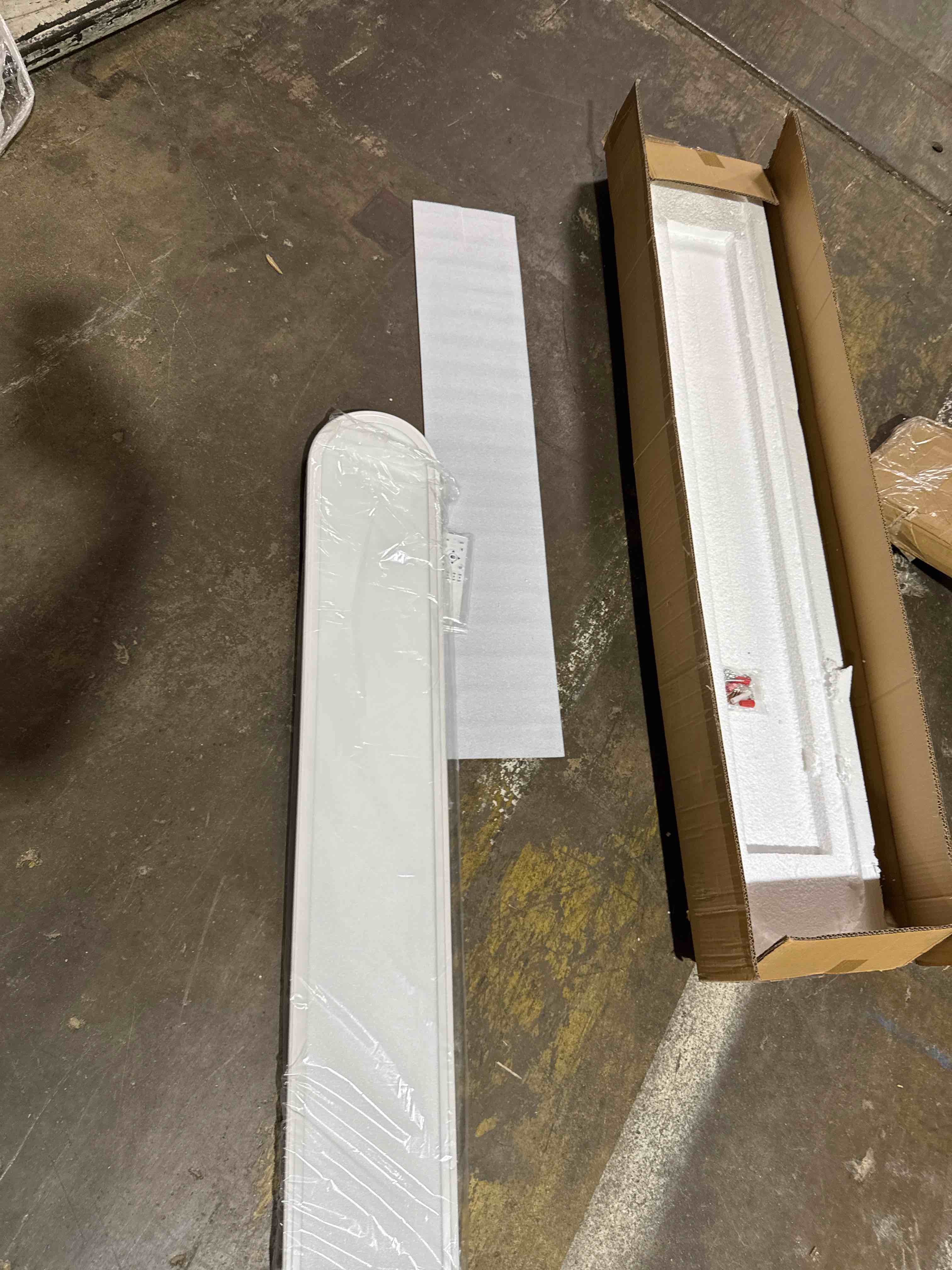 Condition photo showing New/Like New for ganeed 4ft led flush mount ceiling light, 51w dimmable modern linear kitchen ceiling lamp, high brightness low profile long ceiling light fixture for shop lighting home closet laundry, white dimmable/47.24 inch/white