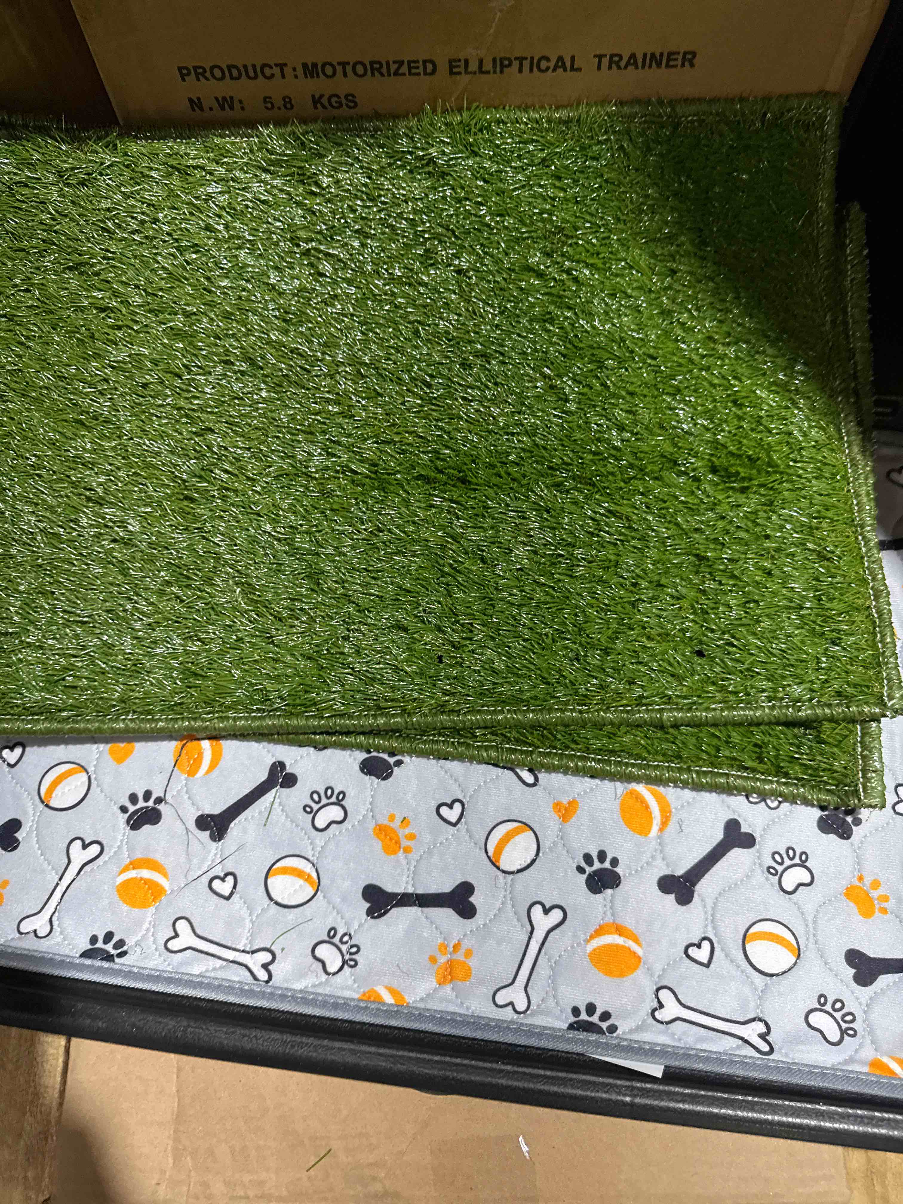 Condition photo showing New/Like New for hompet dog grass pad with tray large, 29"x20.5", 2 reusable artificial turf for dogs potty, waterproof non-slip washable pee pads, quickly absorbency portable dog litter box for indoor/outdoor use potty system 29 x 20.5"