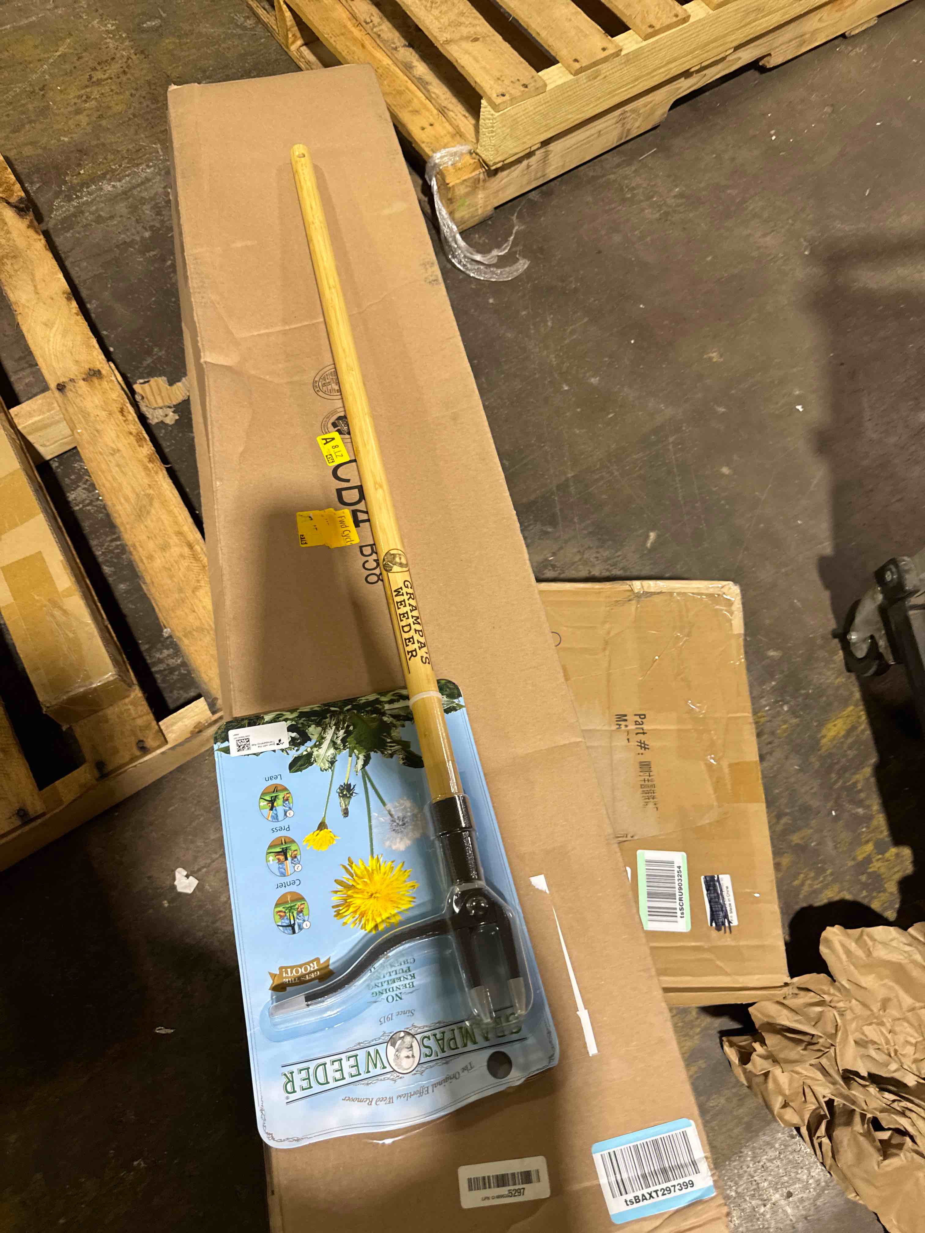 Condition photo showing New/Like New for weed puller tool stand up with slide-release ejection, reinforced steel weeder with 3-section long handle, no-touch cleaning for lawn & garden, heavy duty no bend weeding tool for dandelions, thistles yellow