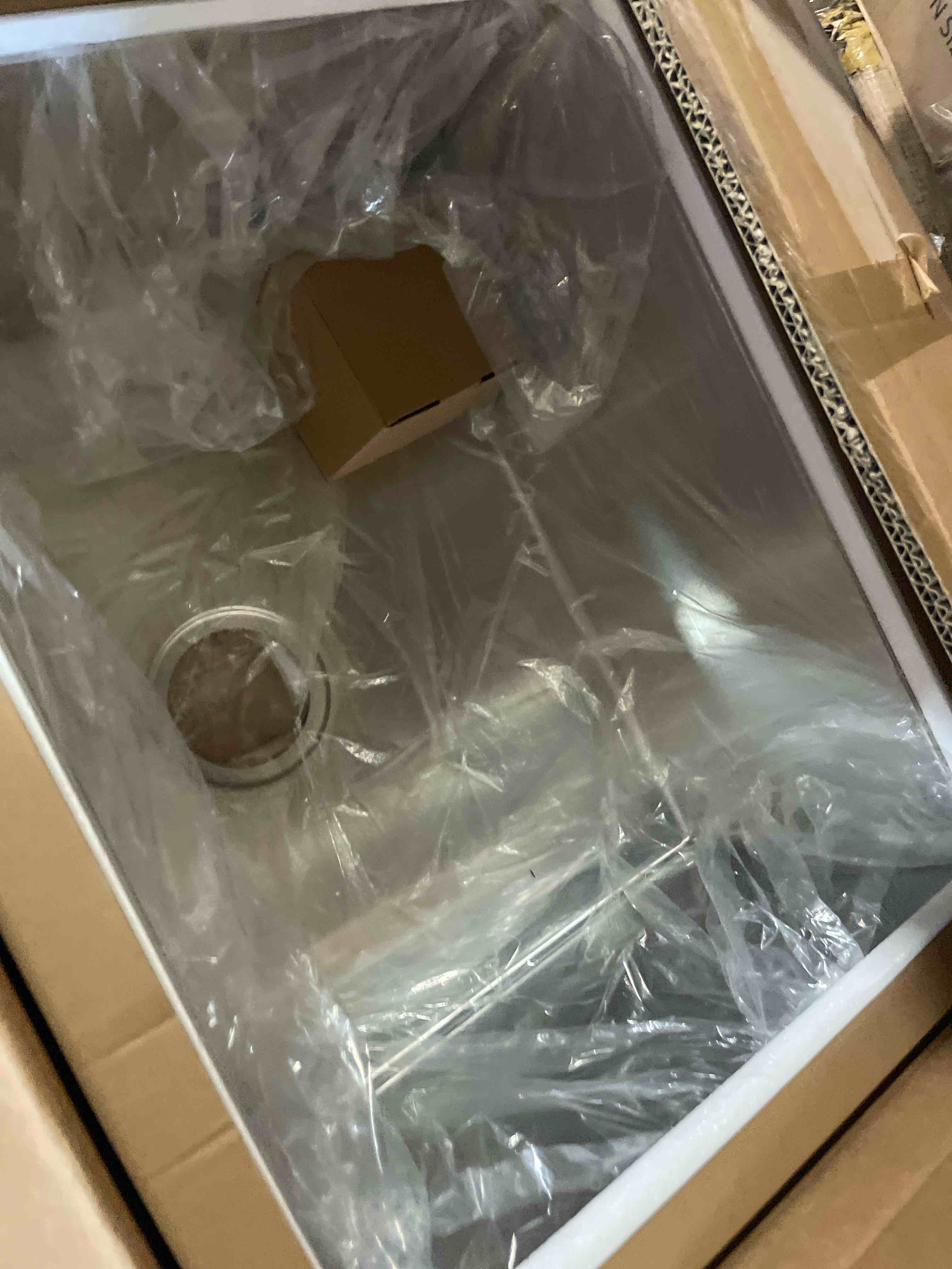 Condition photo showing New/Like New for kitchen sinks 23x18 inch undermount kitchen sink stainless steel sink 16 gauge single bowl sinks set (5 item bundle: sink, bottom grid, drain assembly, drain cap, towel) undermount sink 23" x 18" x 9"